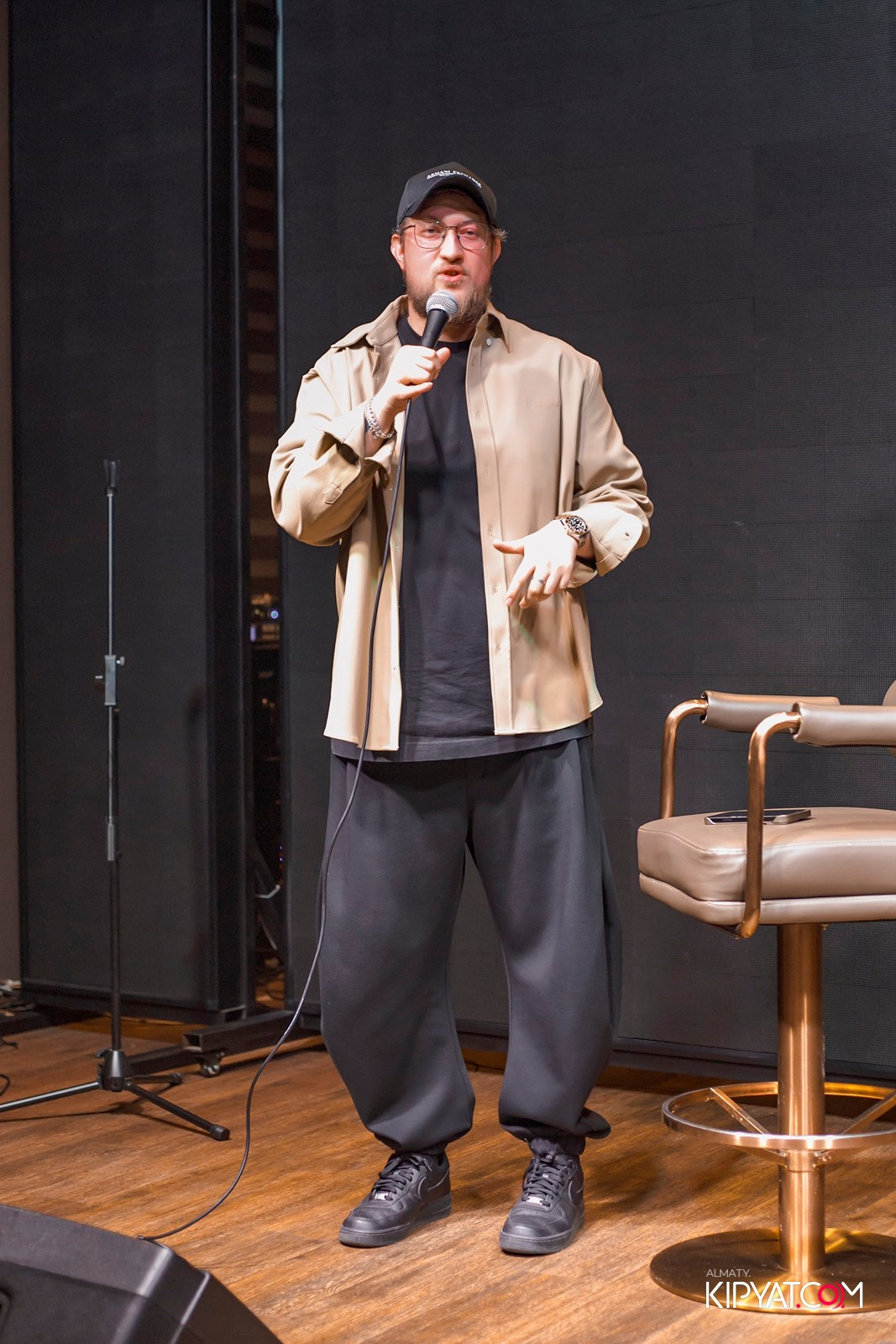 STAND UP КОНЦЕРТ АЛЕКСАНДРА МЕРКУЛЬ. КИПЯТКОМ АЛМАТЫ! Фотосъемка мероприятий в Алматы