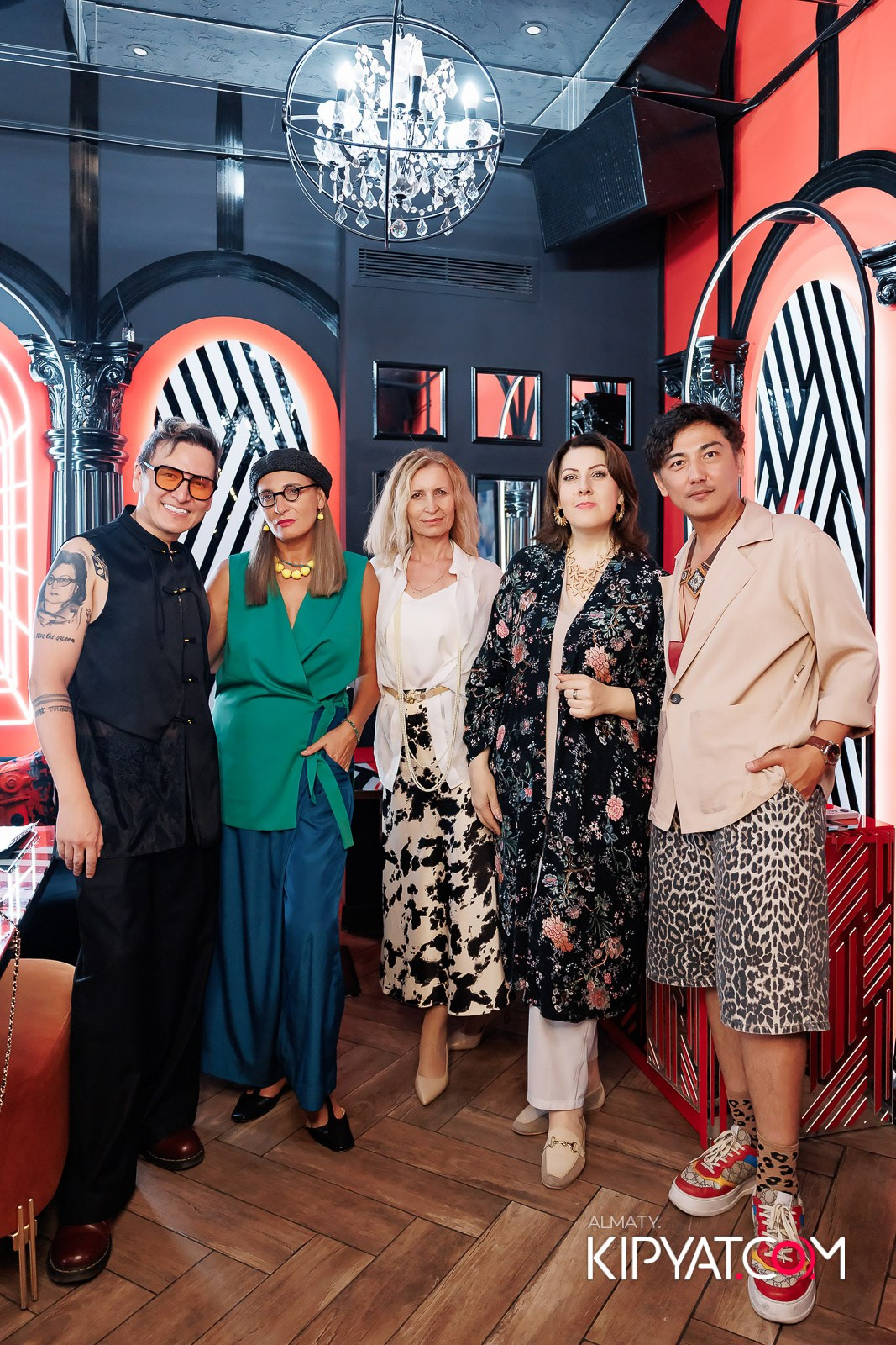 ЗАЯ, НА БИС. КИПЯТКОМ АЛМАТЫ!