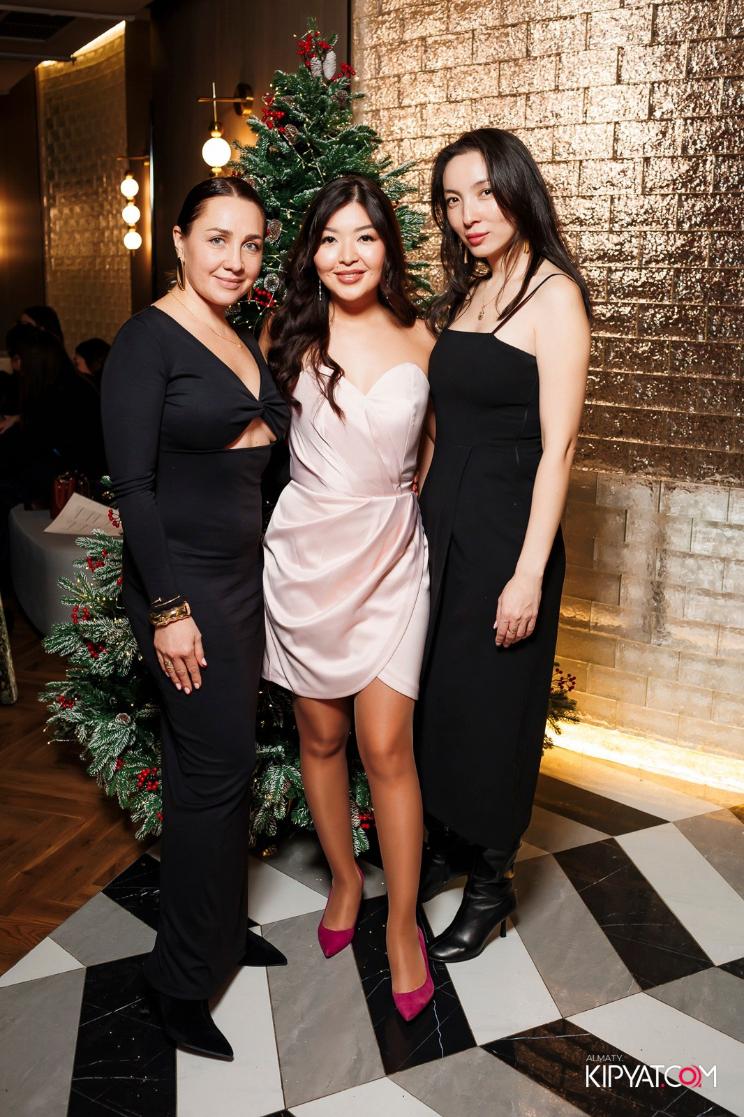 AIZA NEO BISTRO MIRAS. КИПЯТКОМ АЛМАТЫ! Фотосъемка мероприятий в Алматы