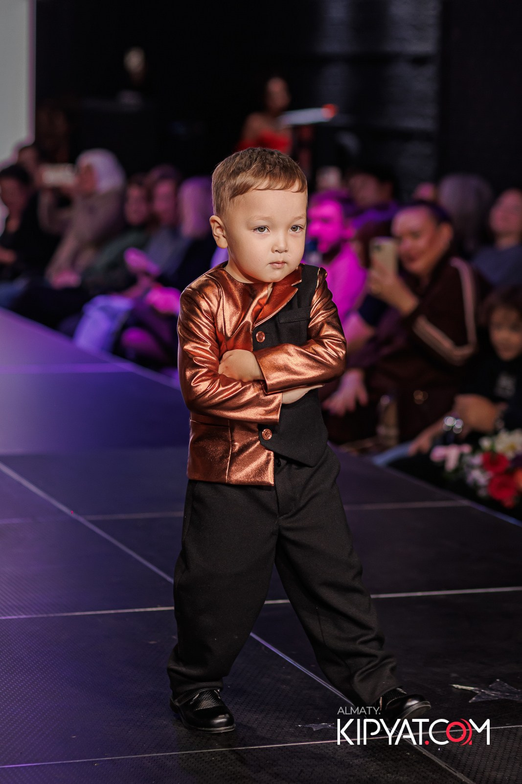 JUNIOR MODELS SHOW В РАМКАХ БЛАГОТВОРИТЕЛЬНОГО ПРОЕКТА МОДА ЗА СЧАСТЬЕ ДЕТЕЙ. КИПЯТКОМ АЛМАТЫ!