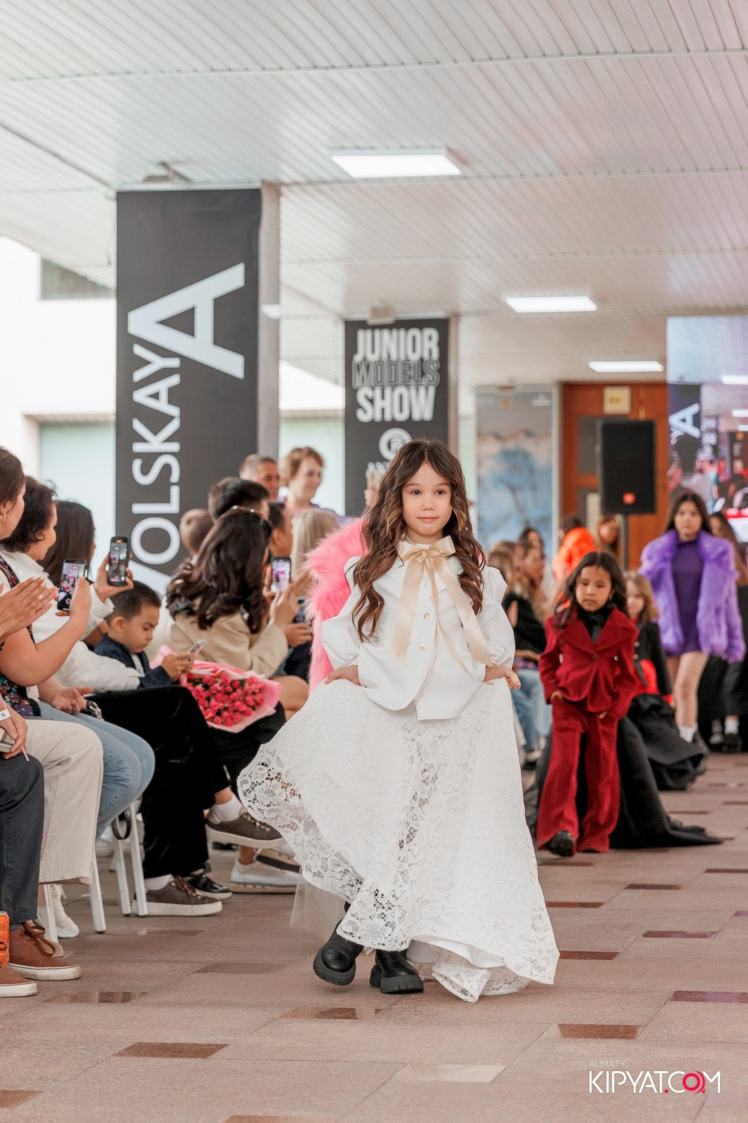 JUNIOR FASHION SHOW. КИПЯТКОМ АЛМАТЫ!
