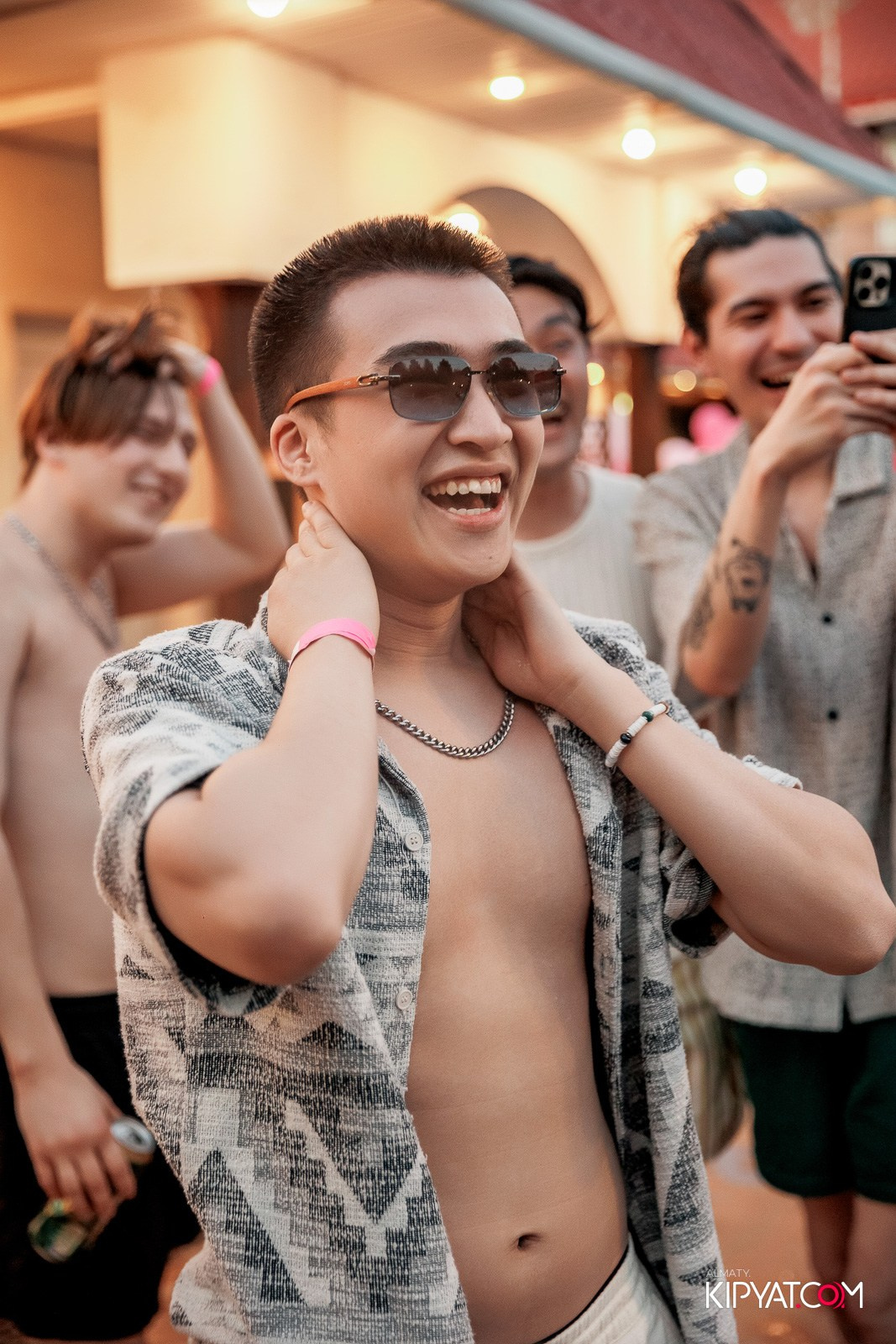 THE MAMA GELA. КИПЯТКОМ АЛМАТЫ! Фотосъемка мероприятий в Алматы