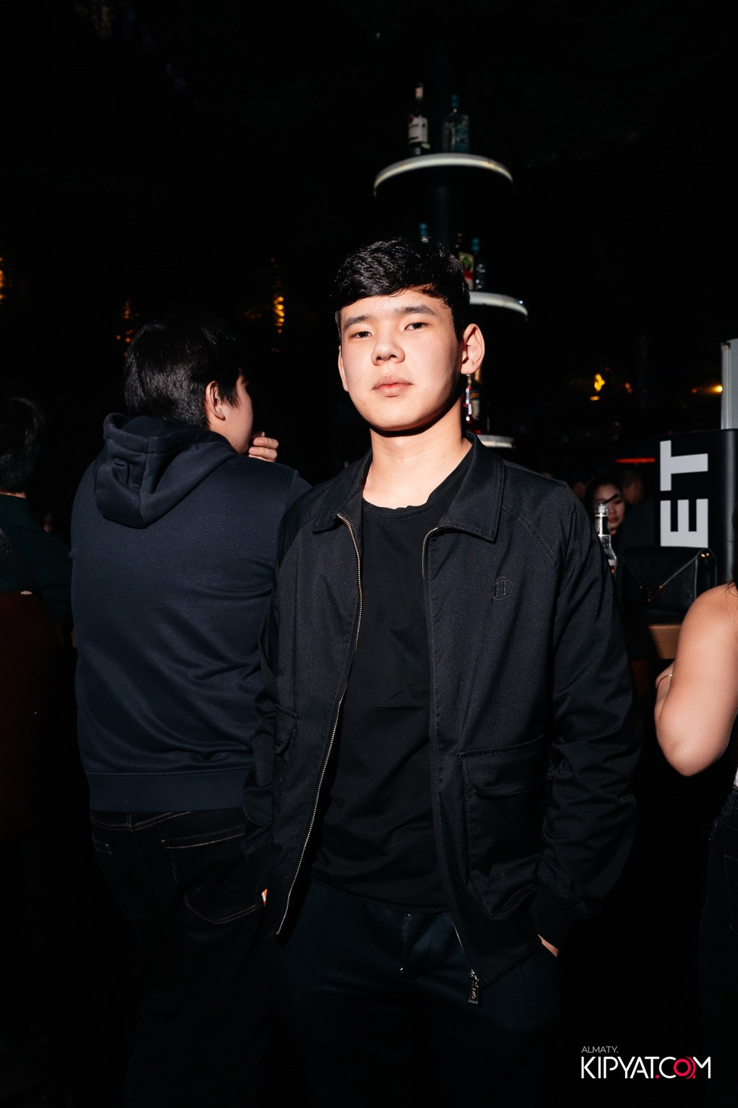 UYAT EMES BAR. КИПЯТКОМ АЛМАТЫ!