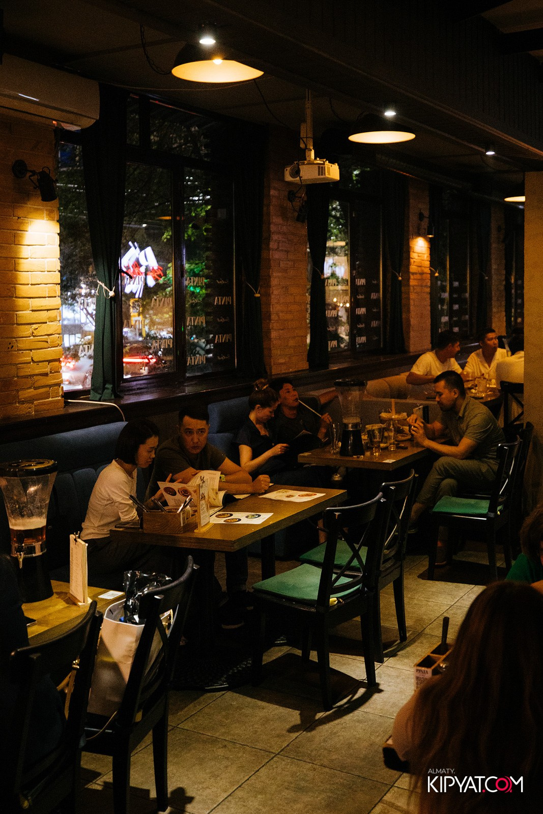 ПИНТА НА АУЭЗОВА. КИПЯТКОМ АЛМАТЫ!