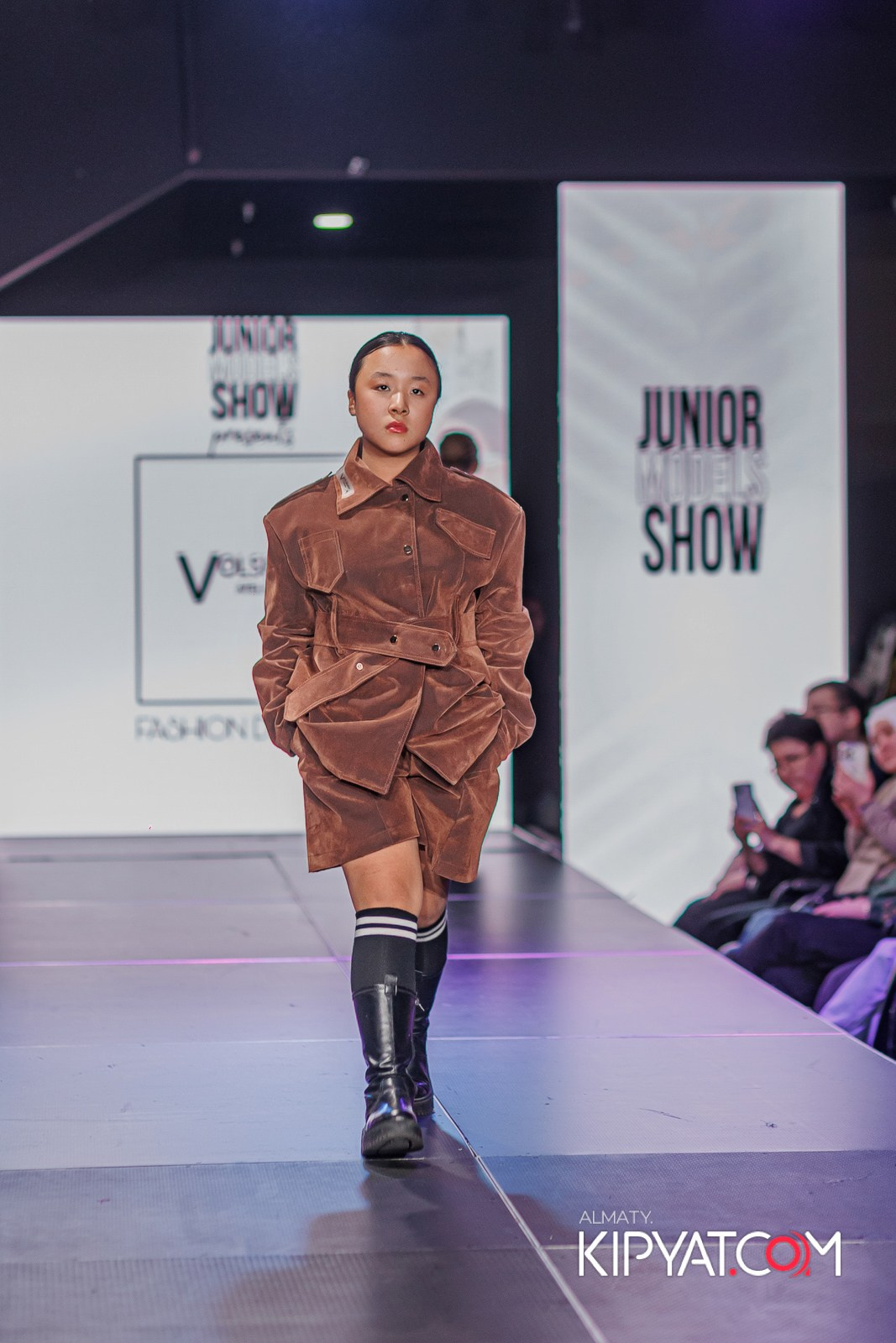 JUNIOR MODELS SHOW В РАМКАХ БЛАГОТВОРИТЕЛЬНОГО ПРОЕКТА МОДА ЗА СЧАСТЬЕ ДЕТЕЙ. КИПЯТКОМ АЛМАТЫ!