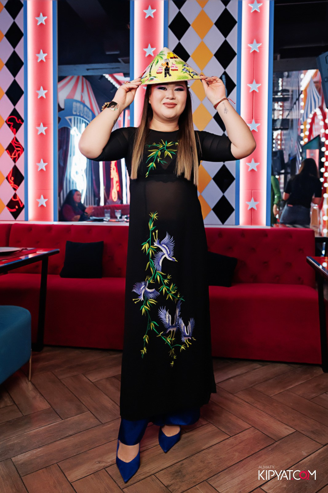 ЗАЯ, НА БИС. КИПЯТКОМ АЛМАТЫ!