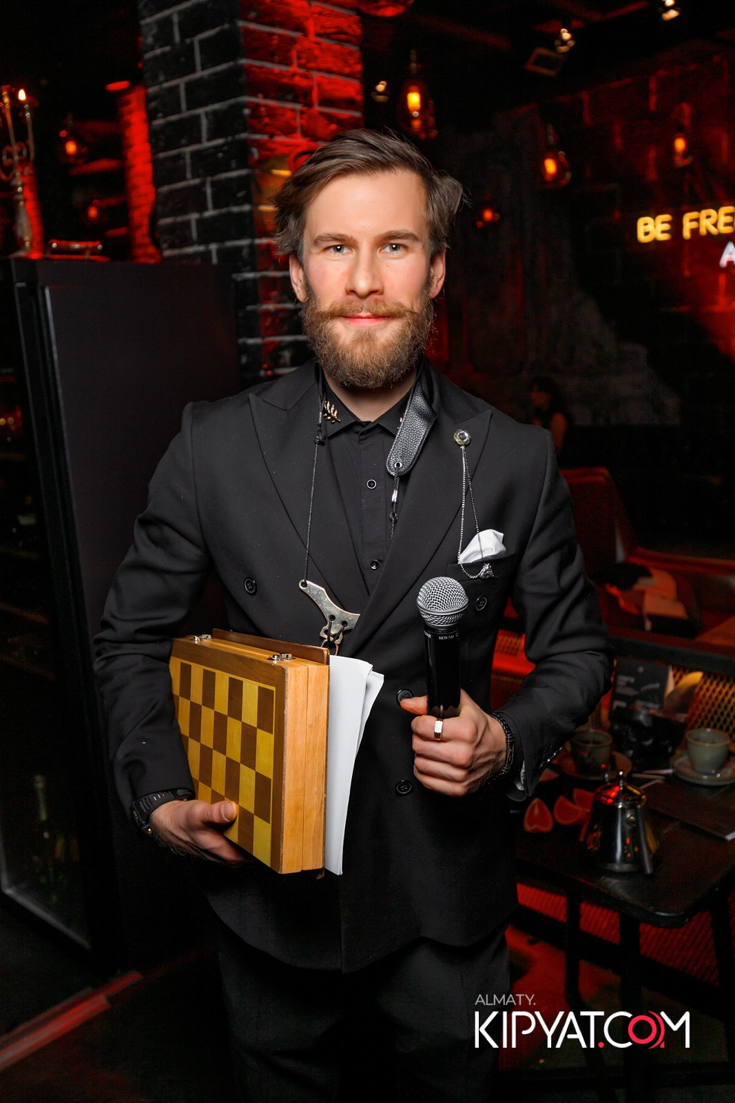 TANGIERS LOUNGE НА САТПАЕВА. КИПЯТКОМ АЛМАТЫ!