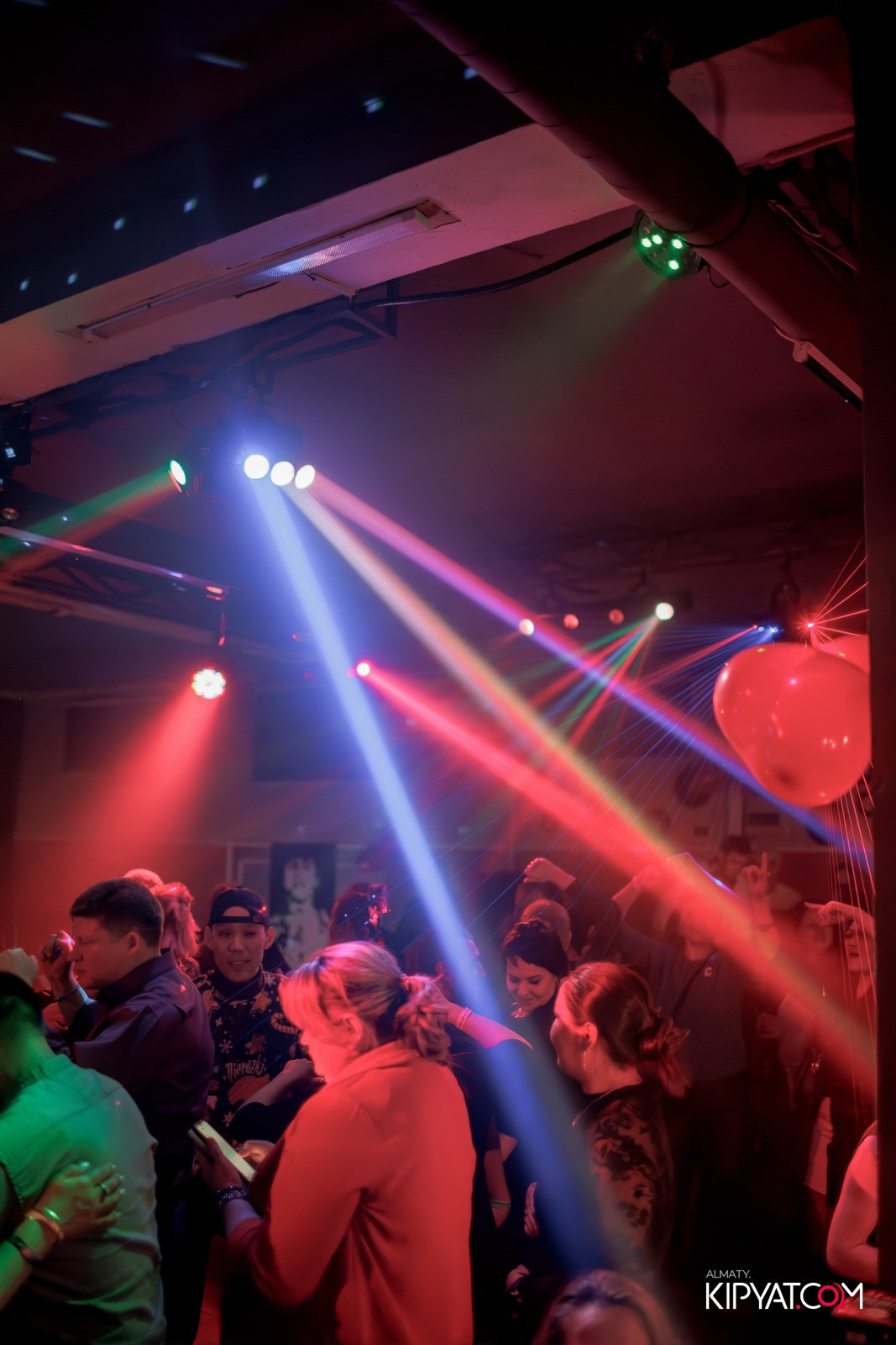 ПИОНЕРСКАЯ ПРАВДА. КИПЯТКОМ АЛМАТЫ!