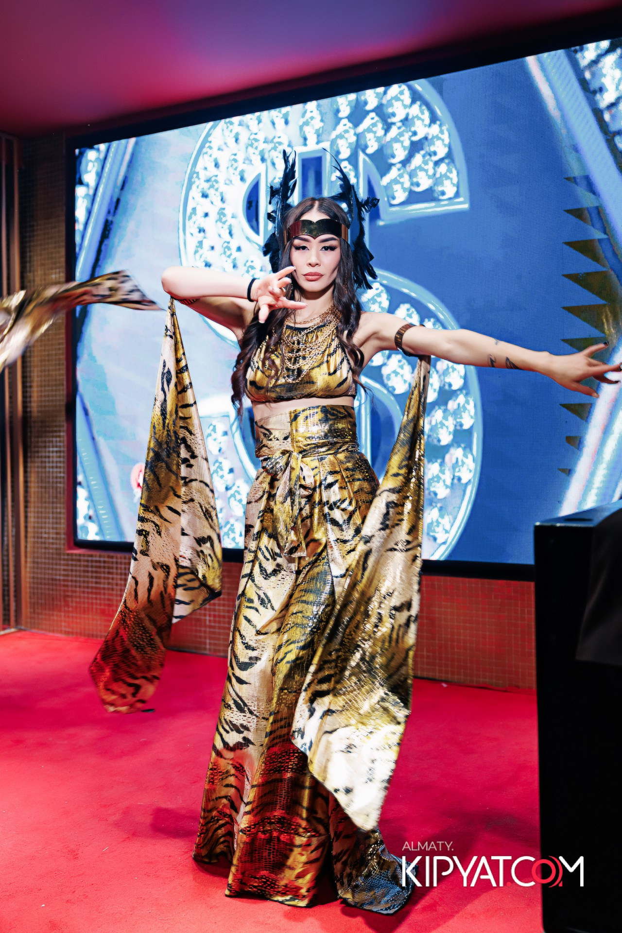 ЗАЯ НА БИС!. КИПЯТКОМ АЛМАТЫ!