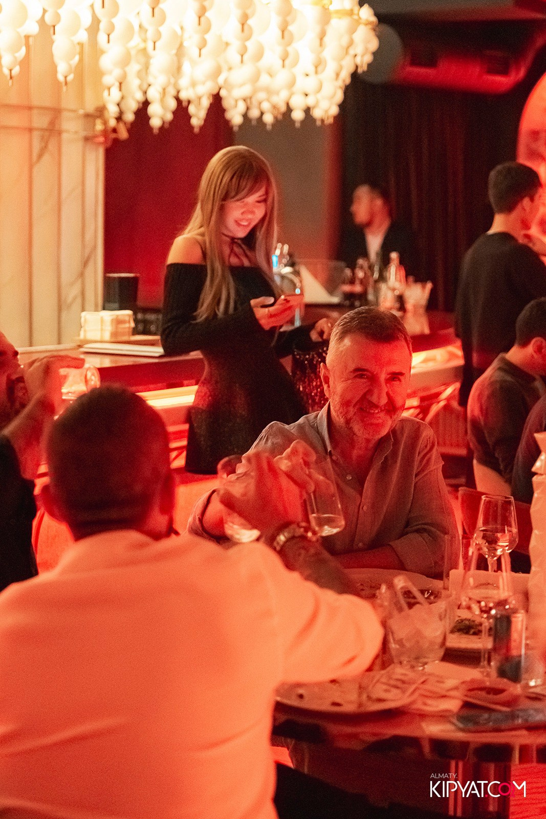 QUEEN. КИПЯТКОМ АЛМАТЫ!