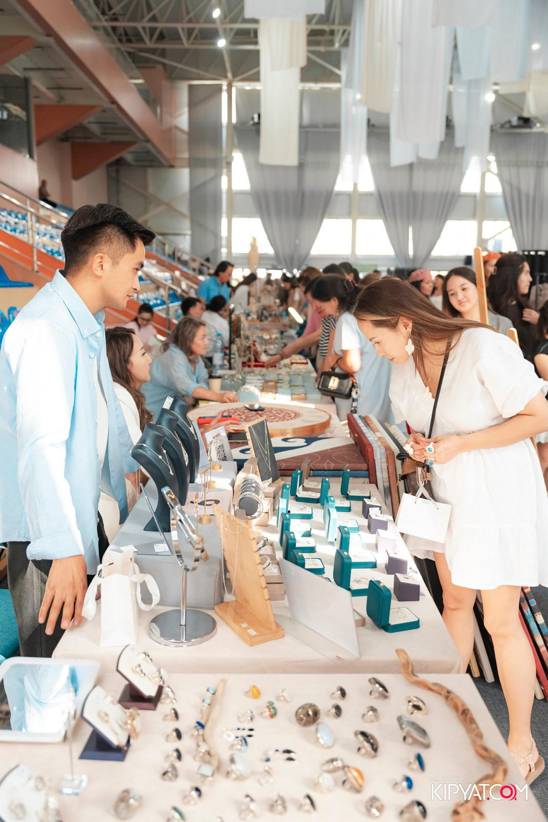 ETHNO POP-UP STORE, SABANTOI B SADU ARENA. КИПЯТКОМ АЛМАТЫ!