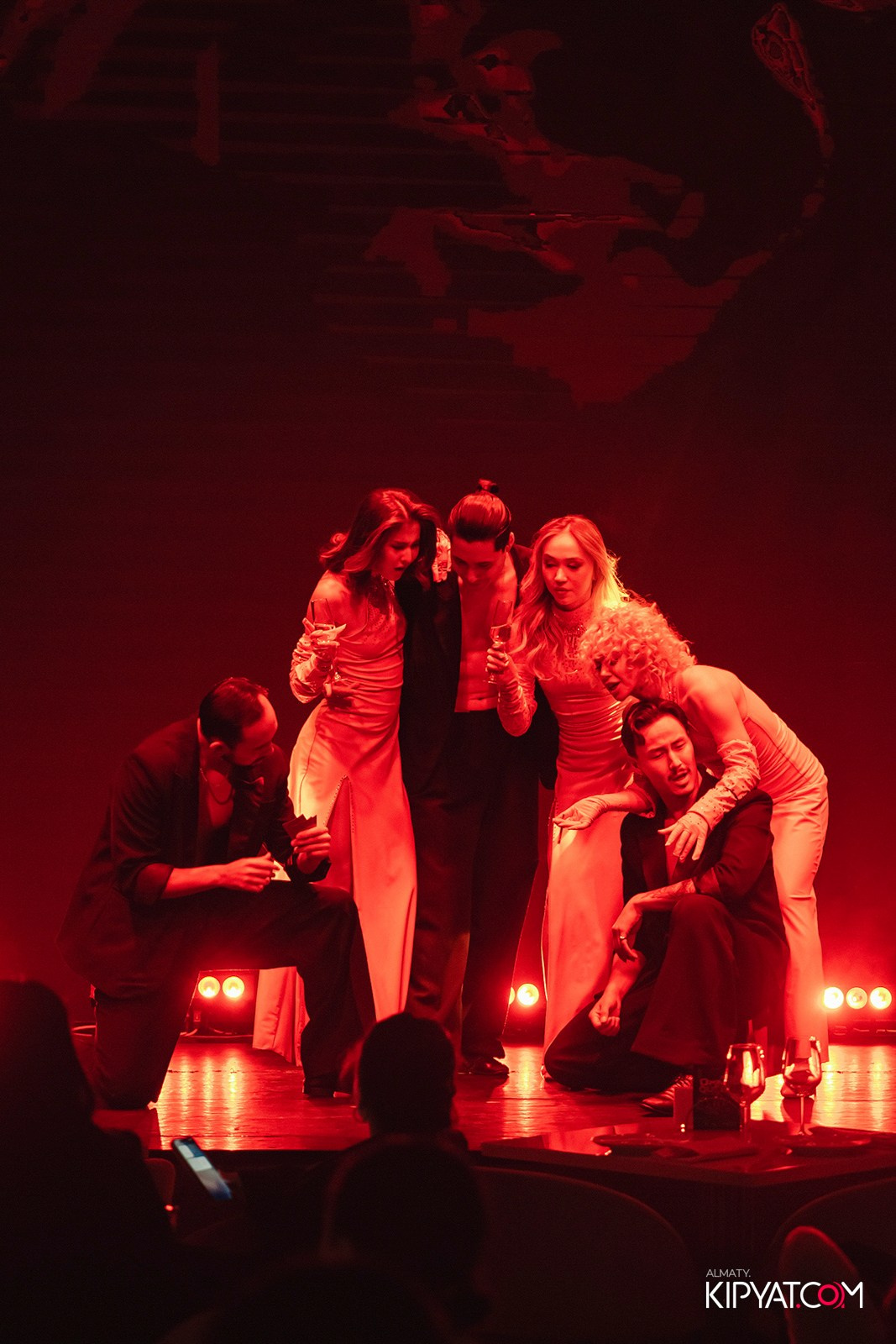 QUEEN. КИПЯТКОМ АЛМАТЫ!