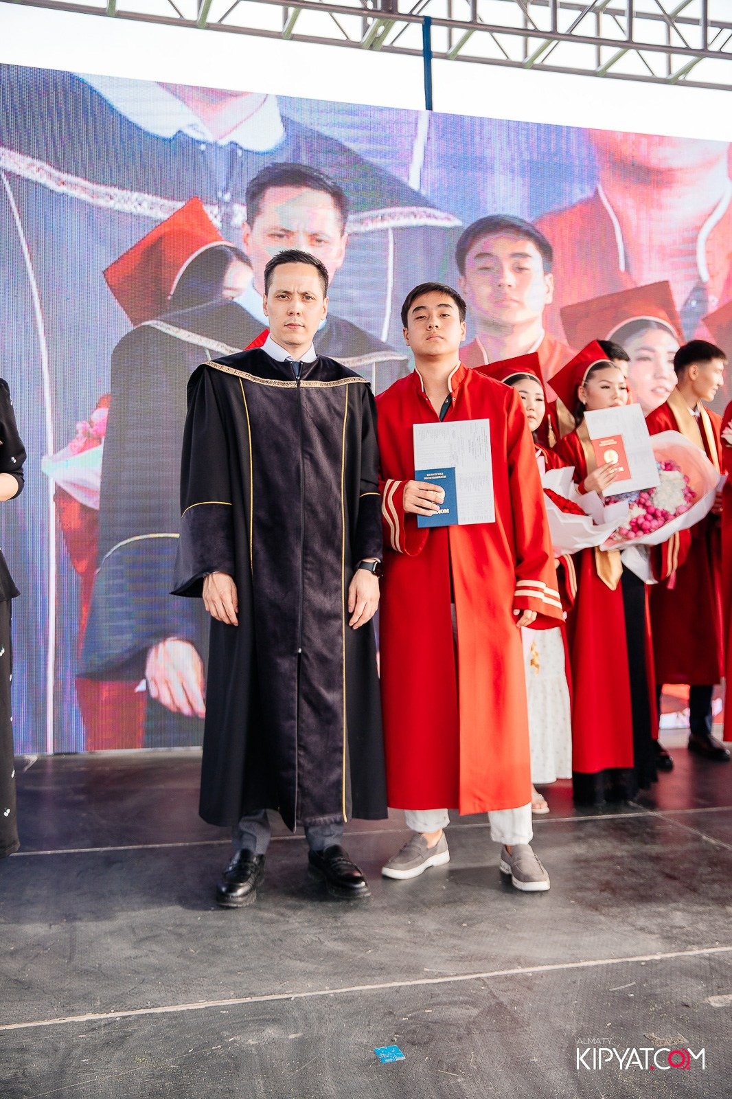 ВРУЧЕНИЕ ДИПЛОМОВ — НАРХОЗ КОЛЛЕДЖ. Part 3. КИПЯТКОМ АЛМАТЫ!