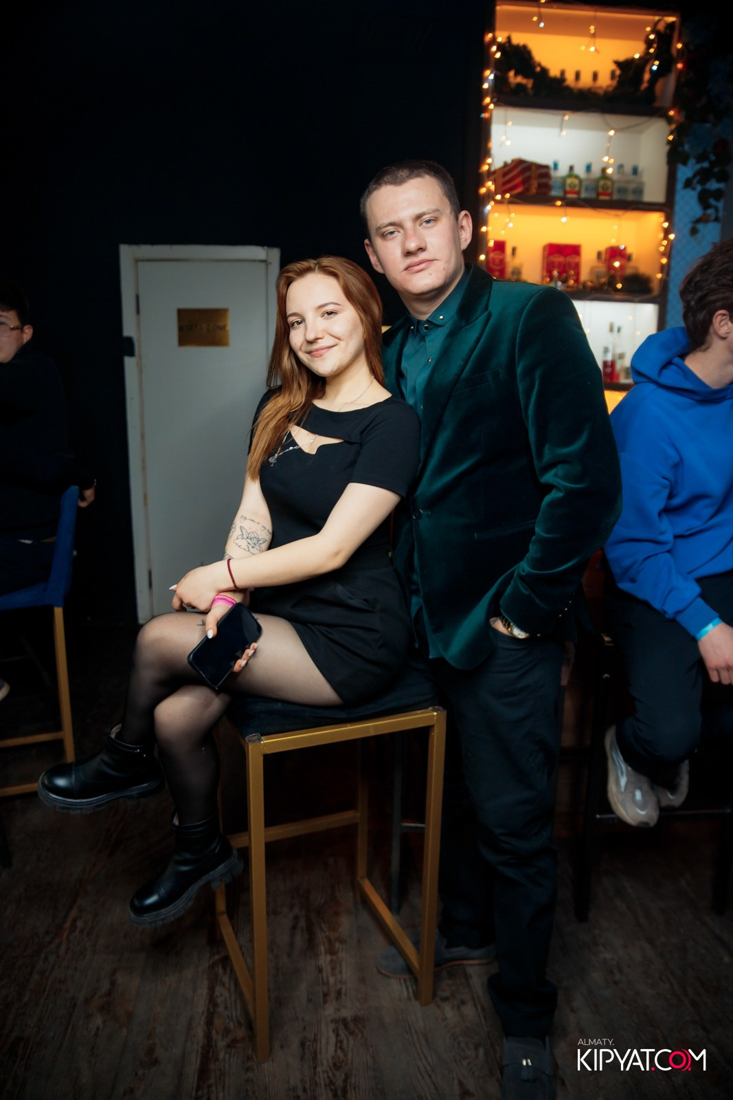 UYAT EMES BAR. КИПЯТКОМ АЛМАТЫ!