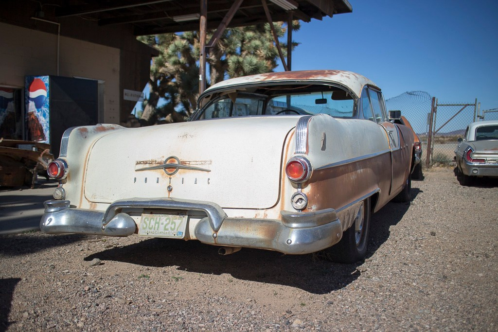 Ретро- авторазборка, США, 2013. Фотограф Василий Буланов