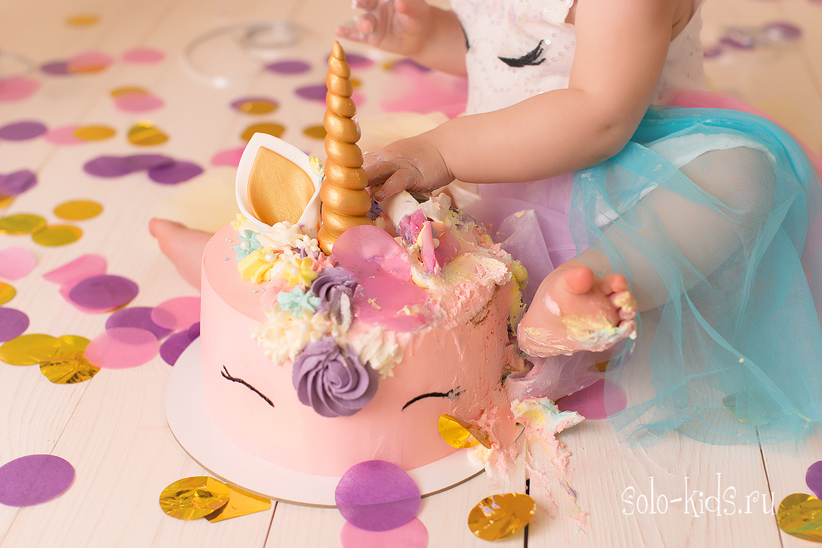 Фотографии на годик. Фотограф новорожденных в Екатеринбурге Анастасия Быдзина