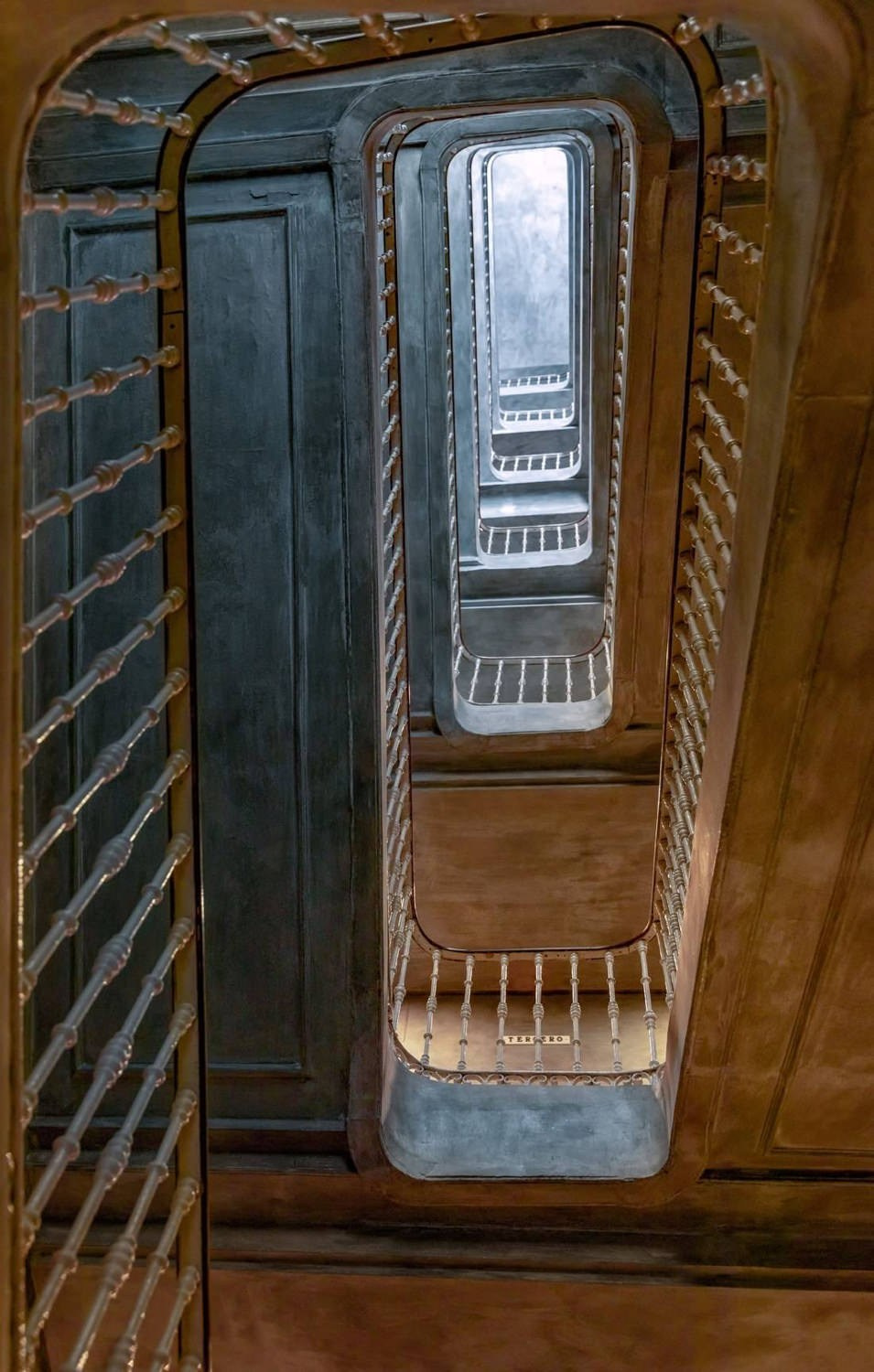 World of Staircases — personal project of photographer Vadim Sherbakov. Vadim Sherbakov Portfolio