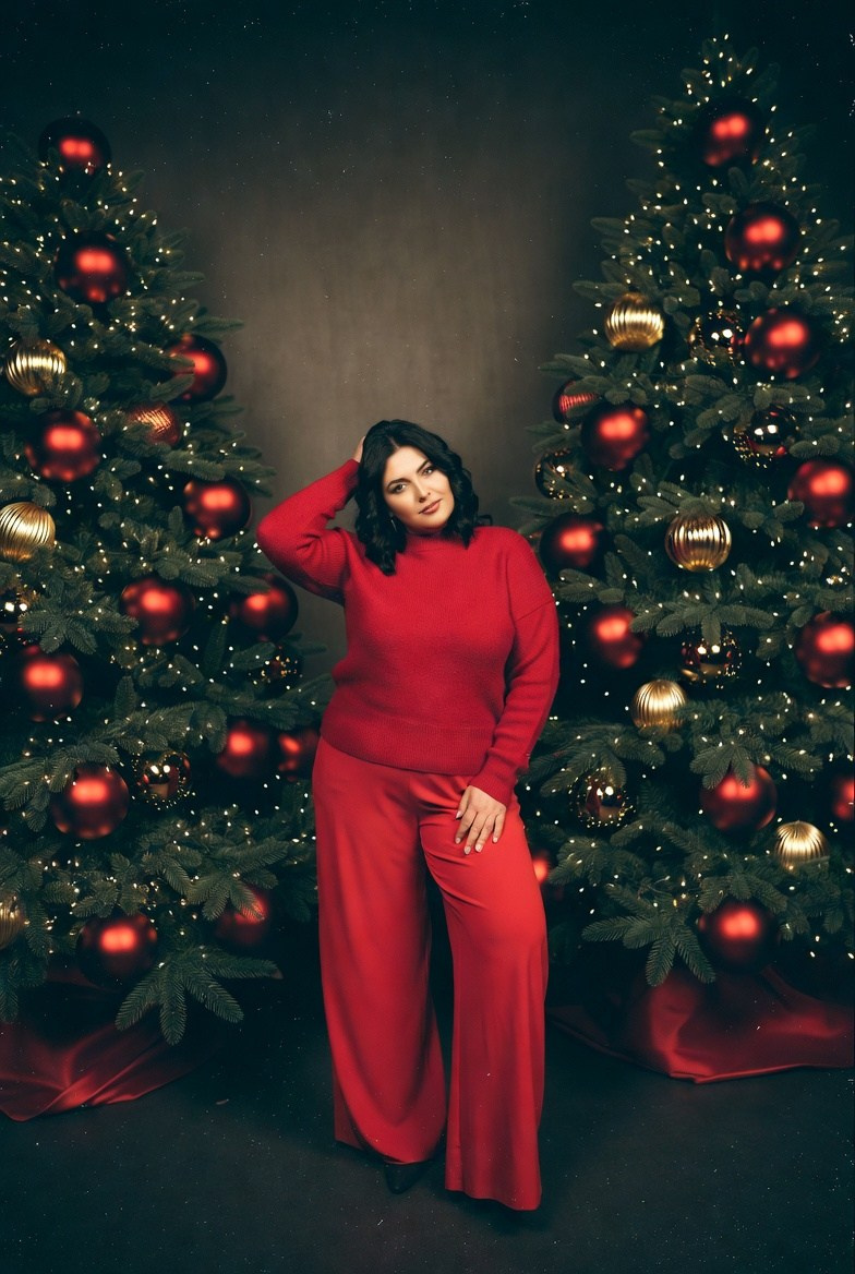 Плюс сайз в красном