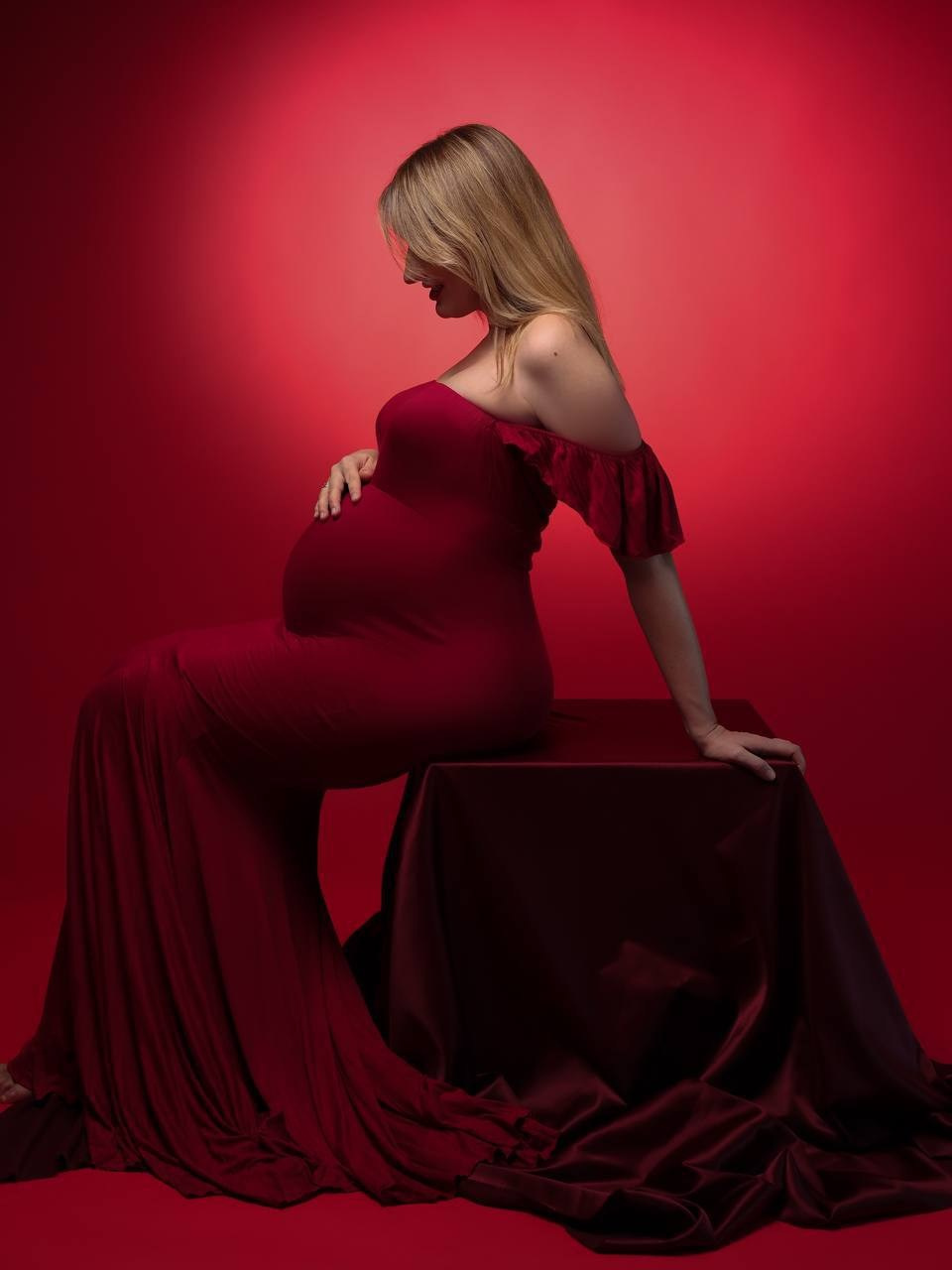 Фотосессия в красном стиле. Фотограф ANNA GEREIHAN