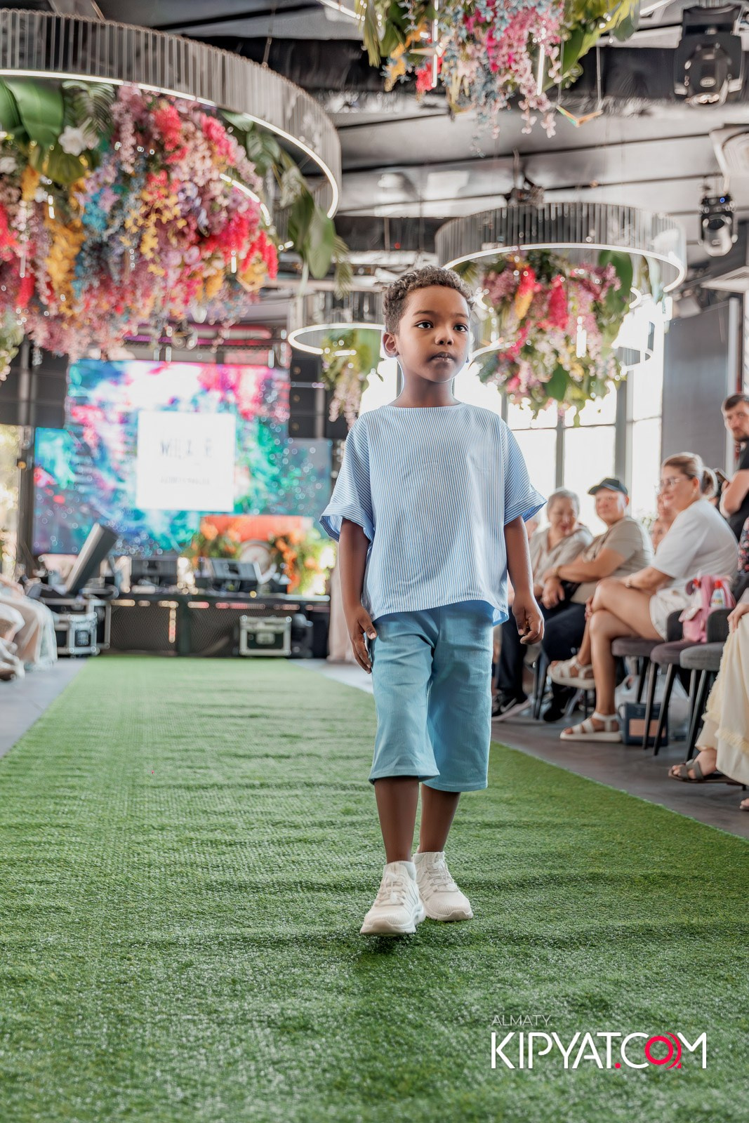 PROM KIDS FASHION SHOW. КИПЯТКОМ АЛМАТЫ!