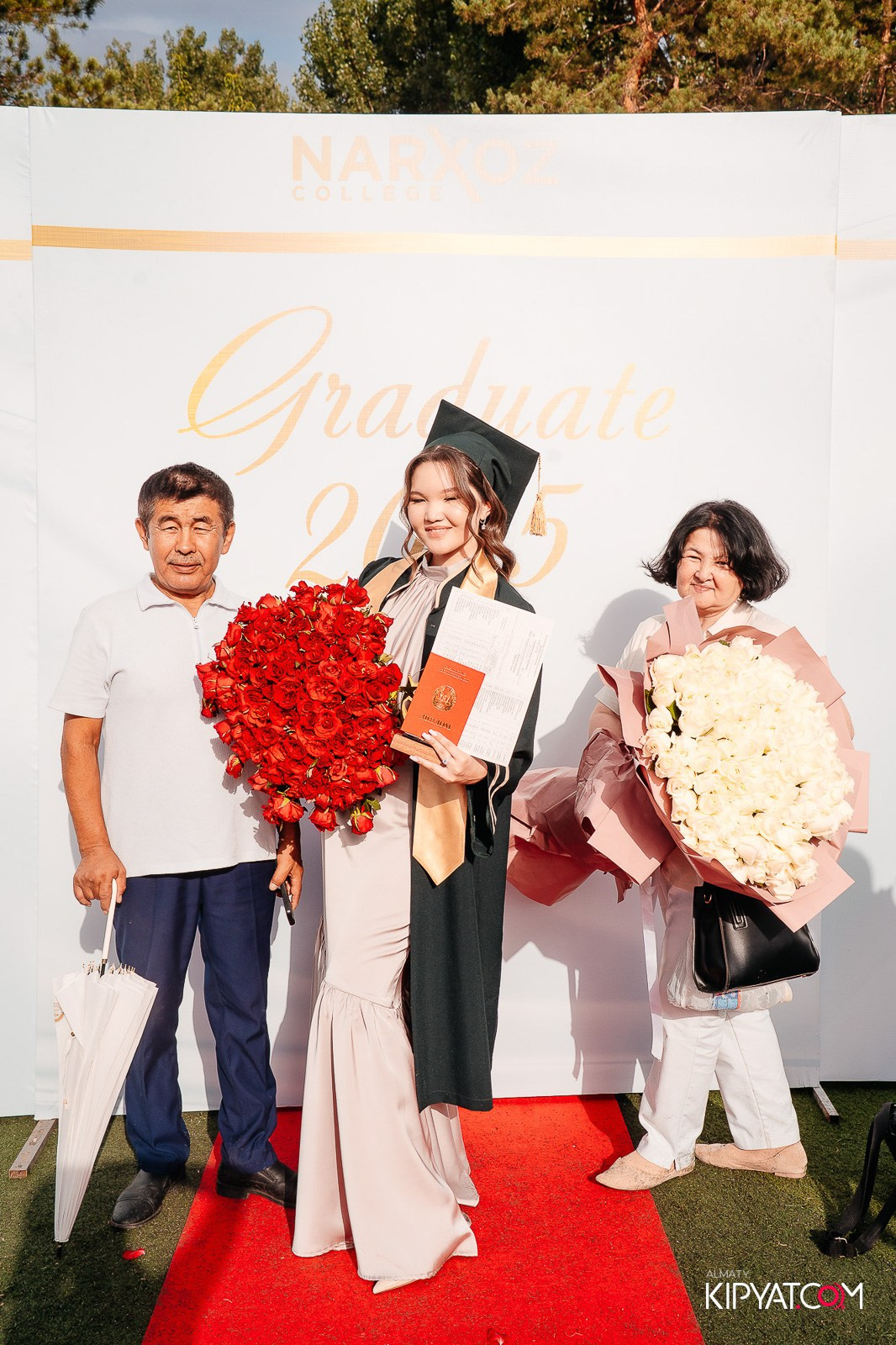 ВРУЧЕНИЕ ДИПЛОМОВ — НАРХОЗ КОЛЛЕДЖ. Part 1. КИПЯТКОМ АЛМАТЫ!
