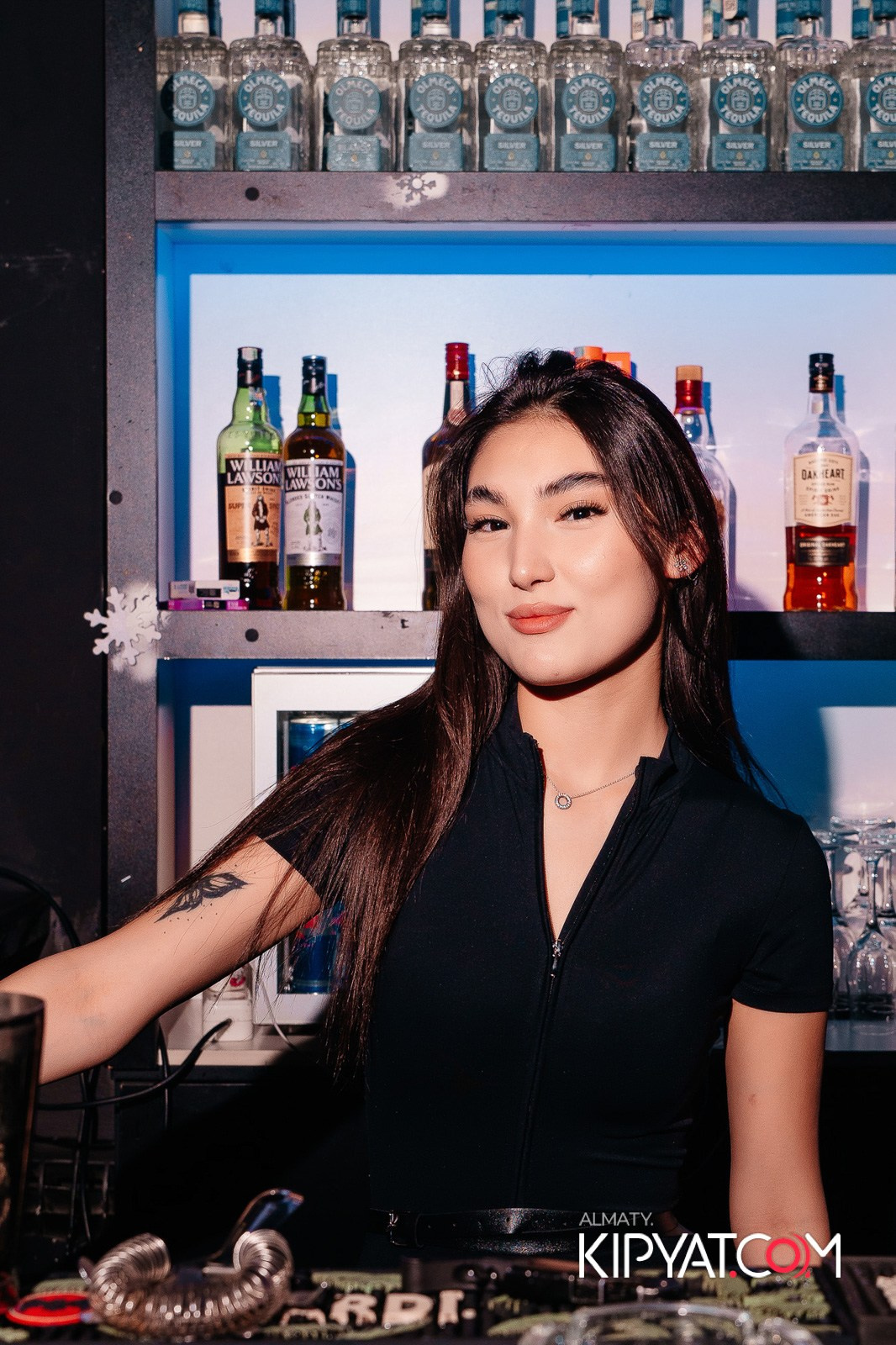 UYAT EMES BAR. КИПЯТКОМ АЛМАТЫ!