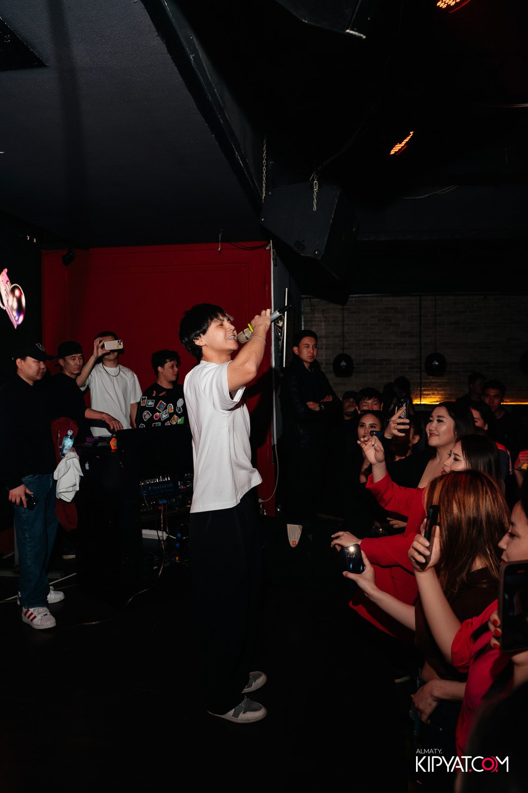 ARAGOSTA LOUNGE BAR — SPECIAL GUEST NURIK SMIT. КИПЯТКОМ АЛМАТЫ!