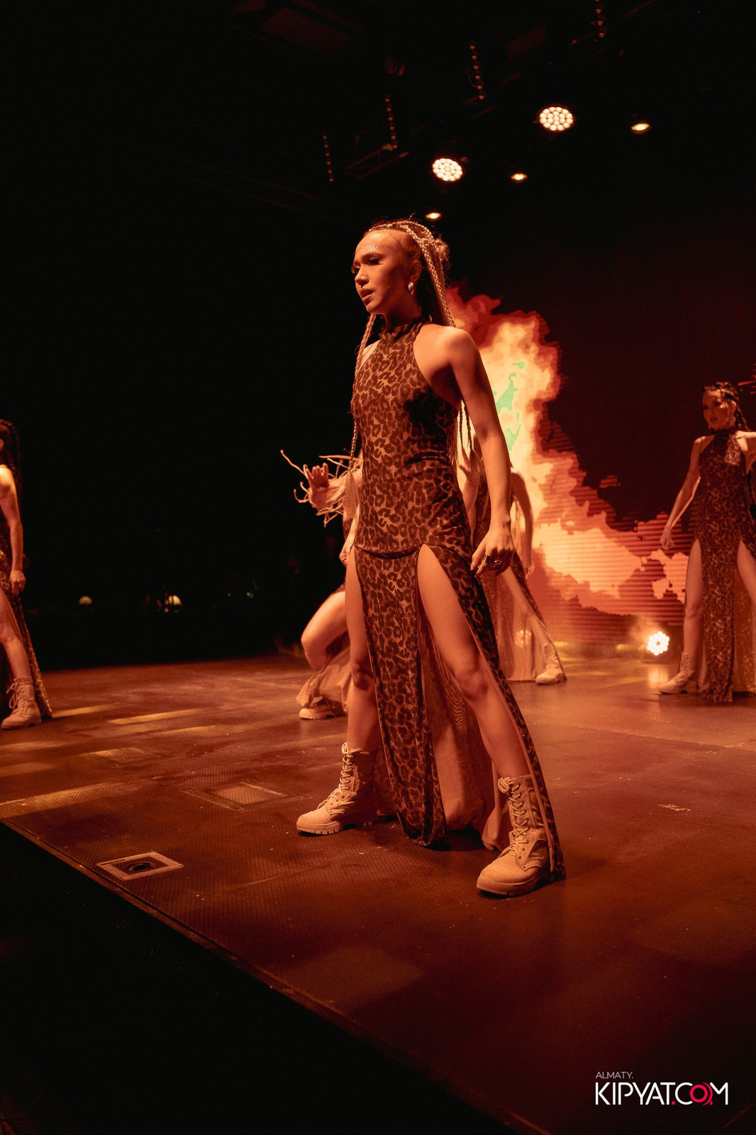 QUEEN. КИПЯТКОМ АЛМАТЫ!