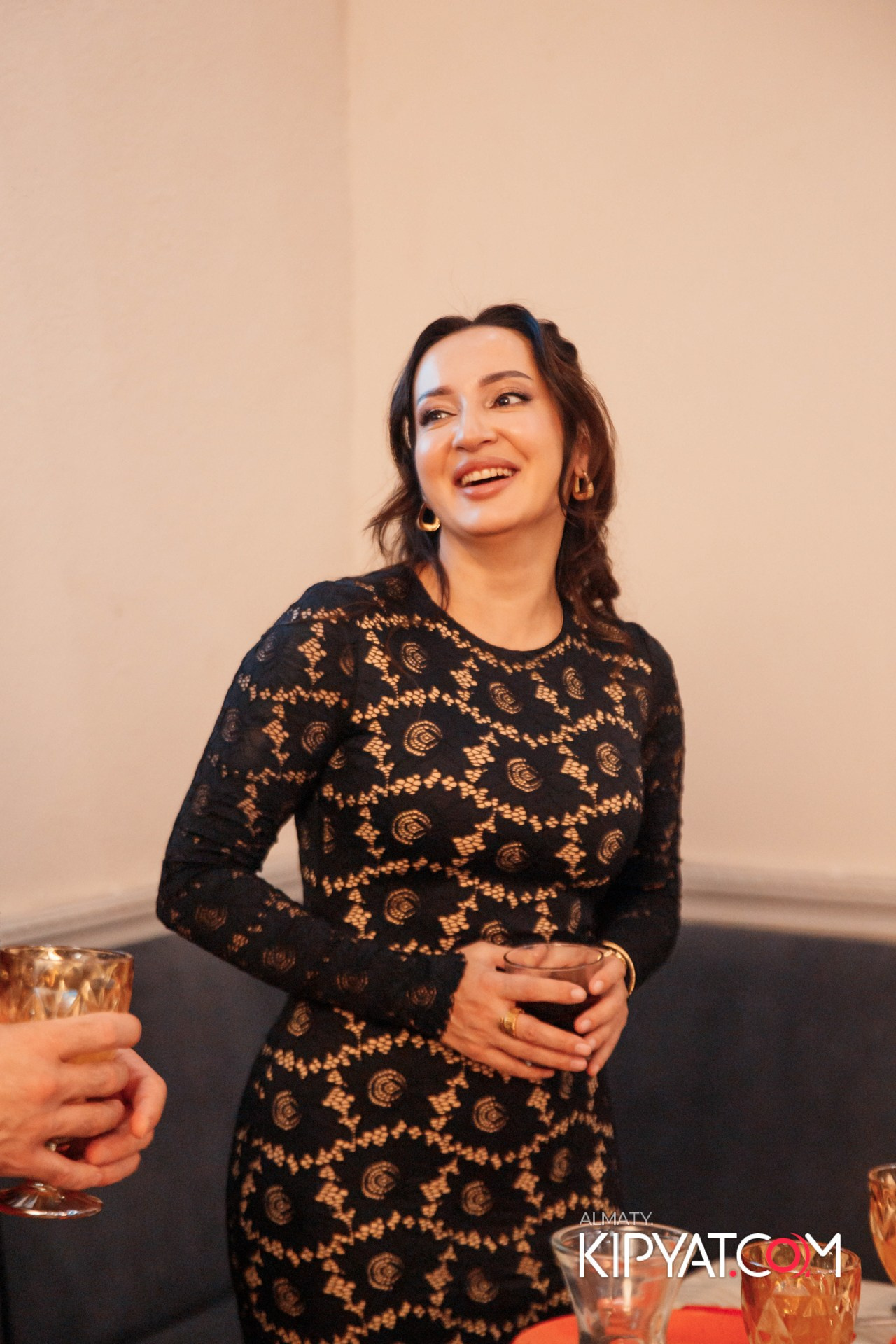 ДЕНЬ РОЖДЕНИЯ КАФЕ ЭСМИРАЛЬДА. КИПЯТКОМ АЛМАТЫ!