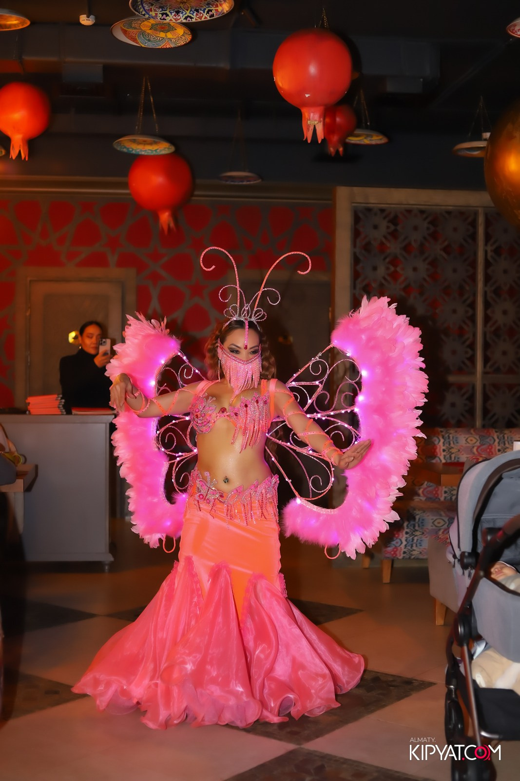 РЕСТОРАН PAVLIN MAVLIN. КИПЯТКОМ АЛМАТЫ!