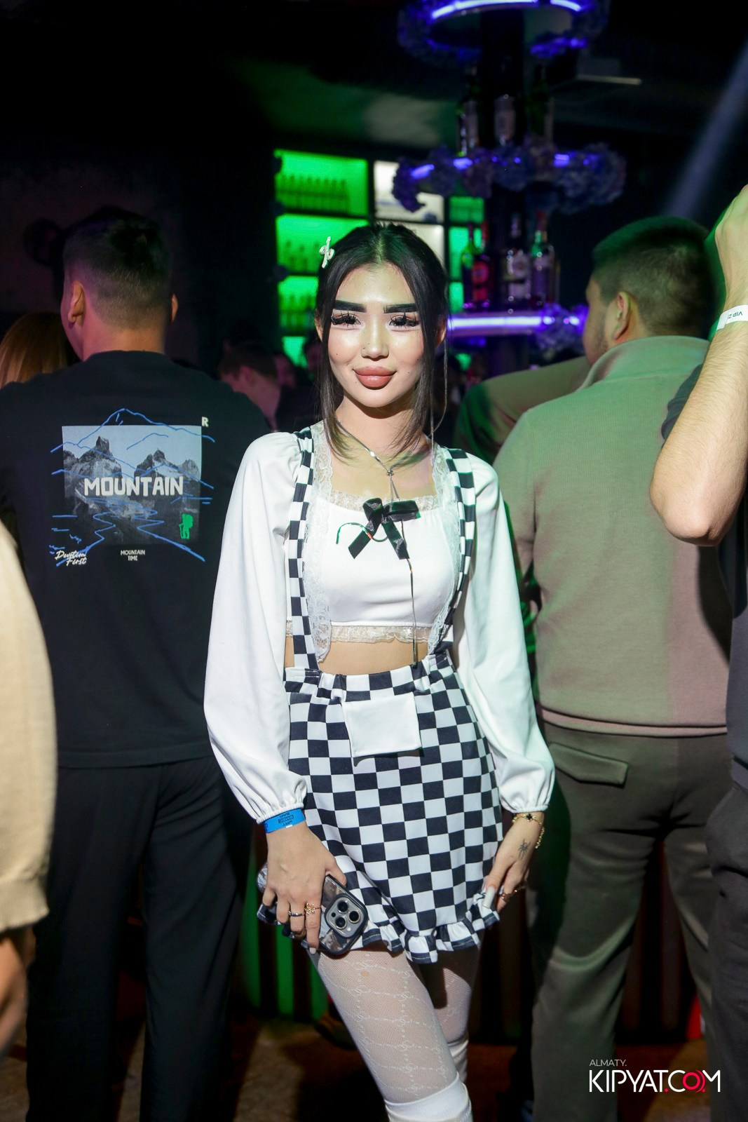 UYAT EMES BAR. КИПЯТКОМ АЛМАТЫ!