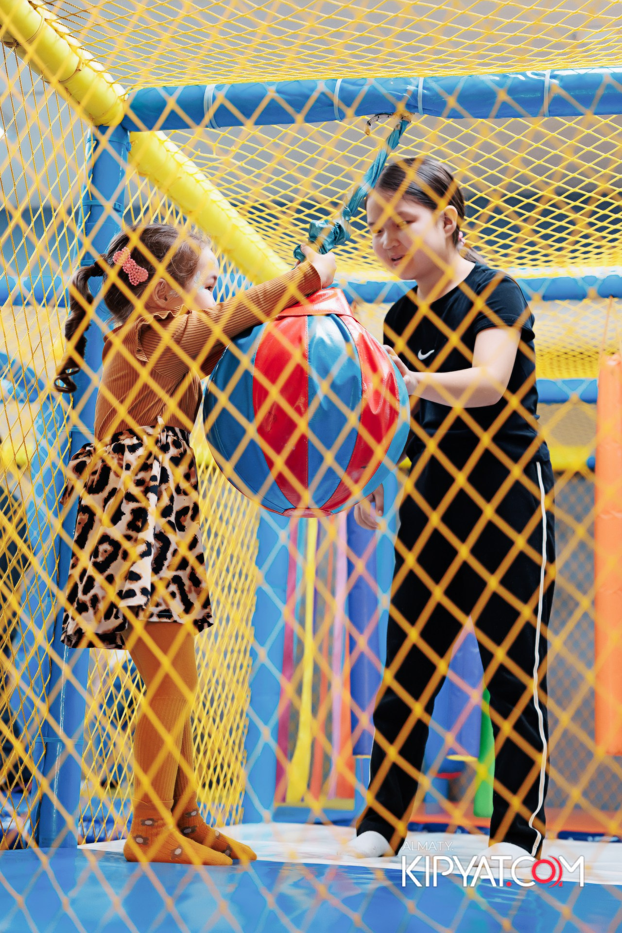 ДЕТСКИЙ ХЭЛЛОУИН KINDER BOOM. КИПЯТКОМ АЛМАТЫ! Фотосъемка мероприятий в Алматы