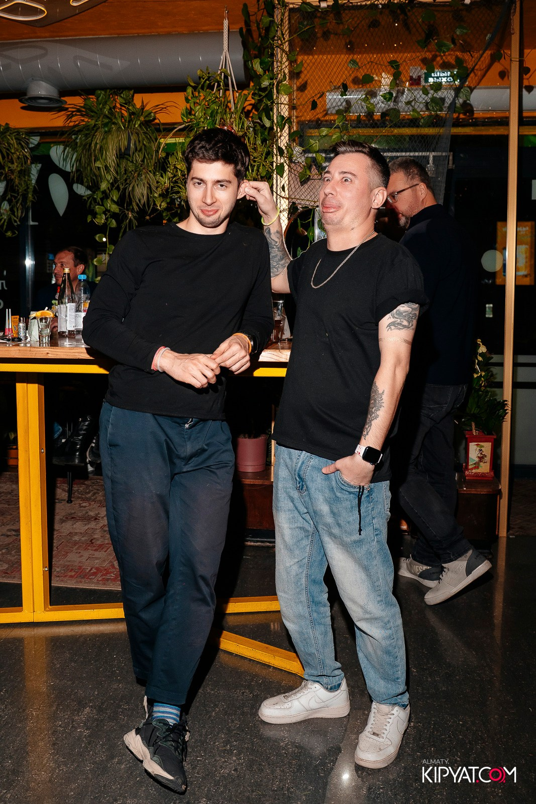 RE: SET. КИПЯТКОМ АЛМАТЫ! Фотосъемка мероприятий в Алматы