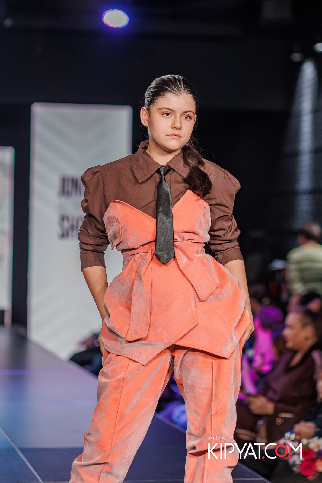 JUNIOR MODELS SHOW В РАМКАХ БЛАГОТВОРИТЕЛЬНОГО ПРОЕКТА МОДА ЗА СЧАСТЬЕ ДЕТЕЙ. КИПЯТКОМ АЛМАТЫ!