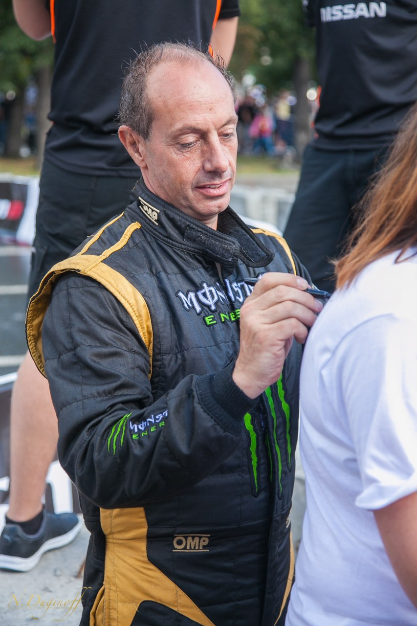 Nissan Nissmo Drive. Профессиональный фотограф Дугинов Николай | Екатеринбург