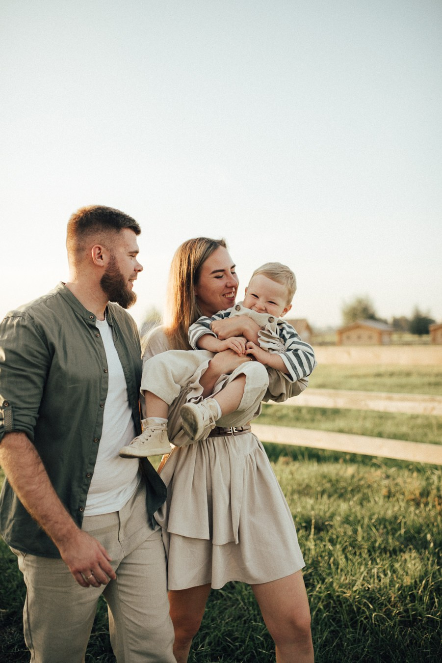 Саша, Настя, Арсений | на природе