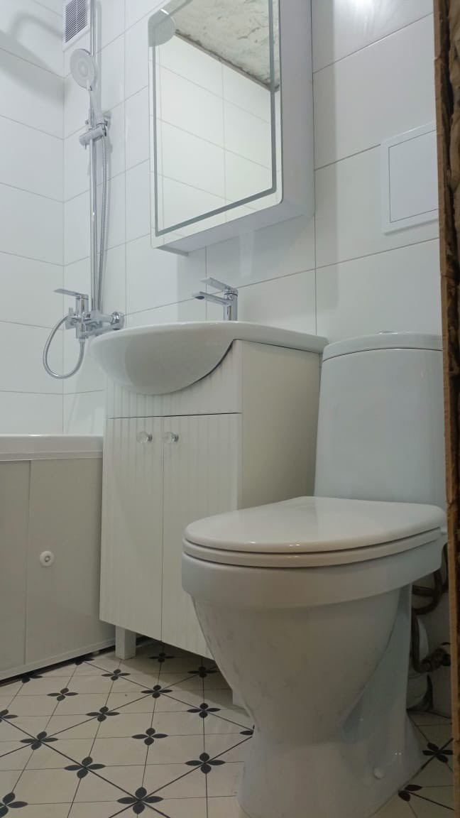 Ванная комната (ул. Карима Тинчурина д. 7). Ремонт санузла, туалета, ванной под ключ в Казани. Укладка плитки