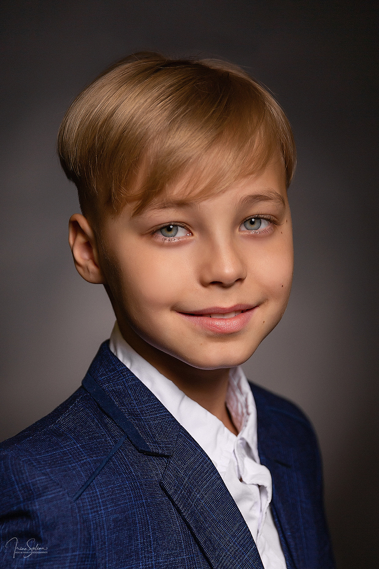 Семейная фотосессия и лошадки. Детский и семейный фотограф в Екатеринбурге