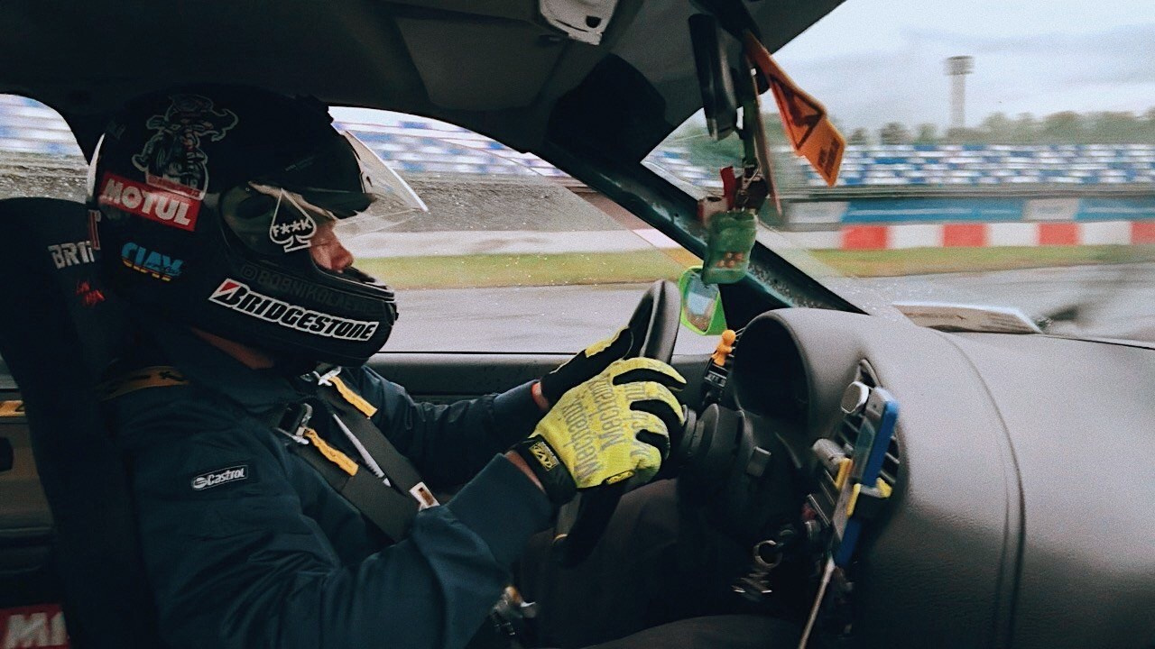 Rds запад ADM Raceway. DeLorein