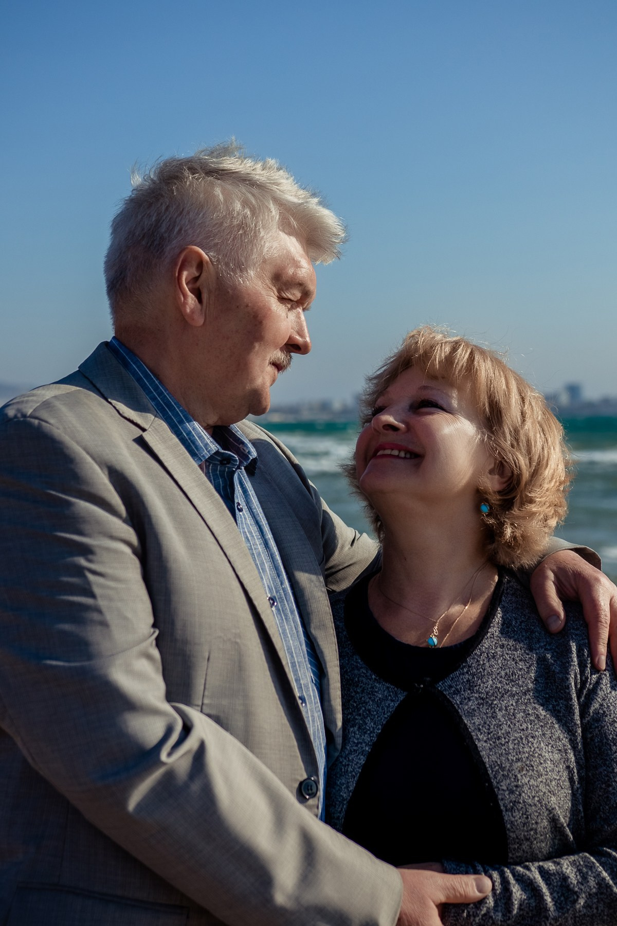 Сергей и Ирина — в объятиях волн. Семейный фотограф Новороссийск, Анапа, Геленджик — Юлия Давыдова