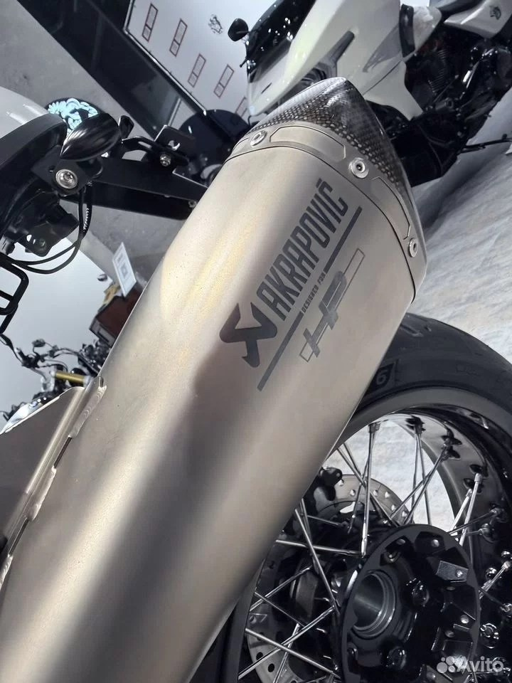 Купить BMW R9T (Street Scrambler) — подробнее на сайте. Hello Davidson, Москва. Только хорошие мотоциклы…