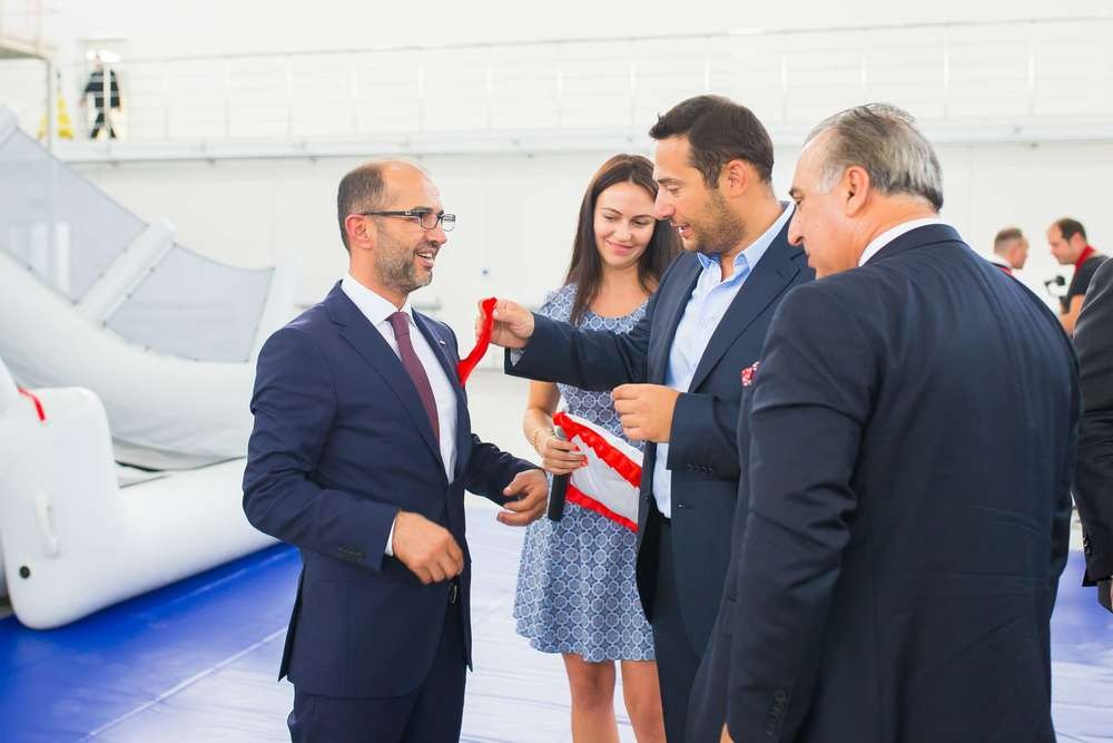 Фотограф на открытии нового бизнеса | Репортажная съемка для запоминающихся событий