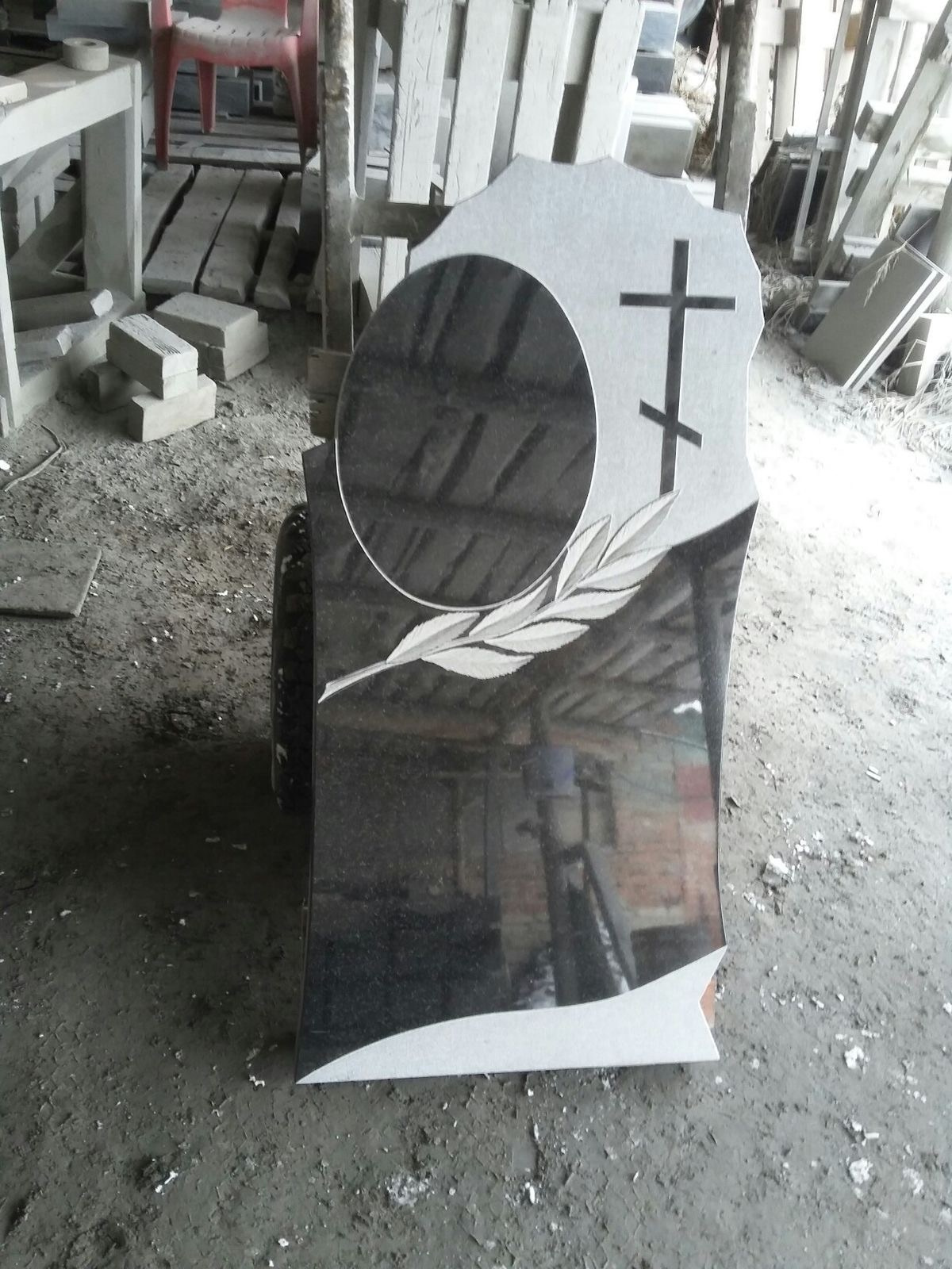 Фото с производства. Изготовление и установка памятников в Москве и МО