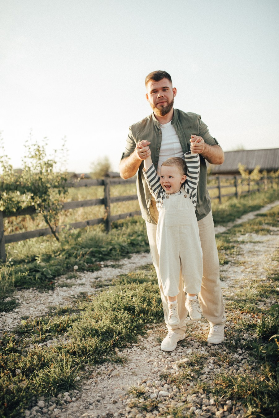 Саша, Настя, Арсений | на природе