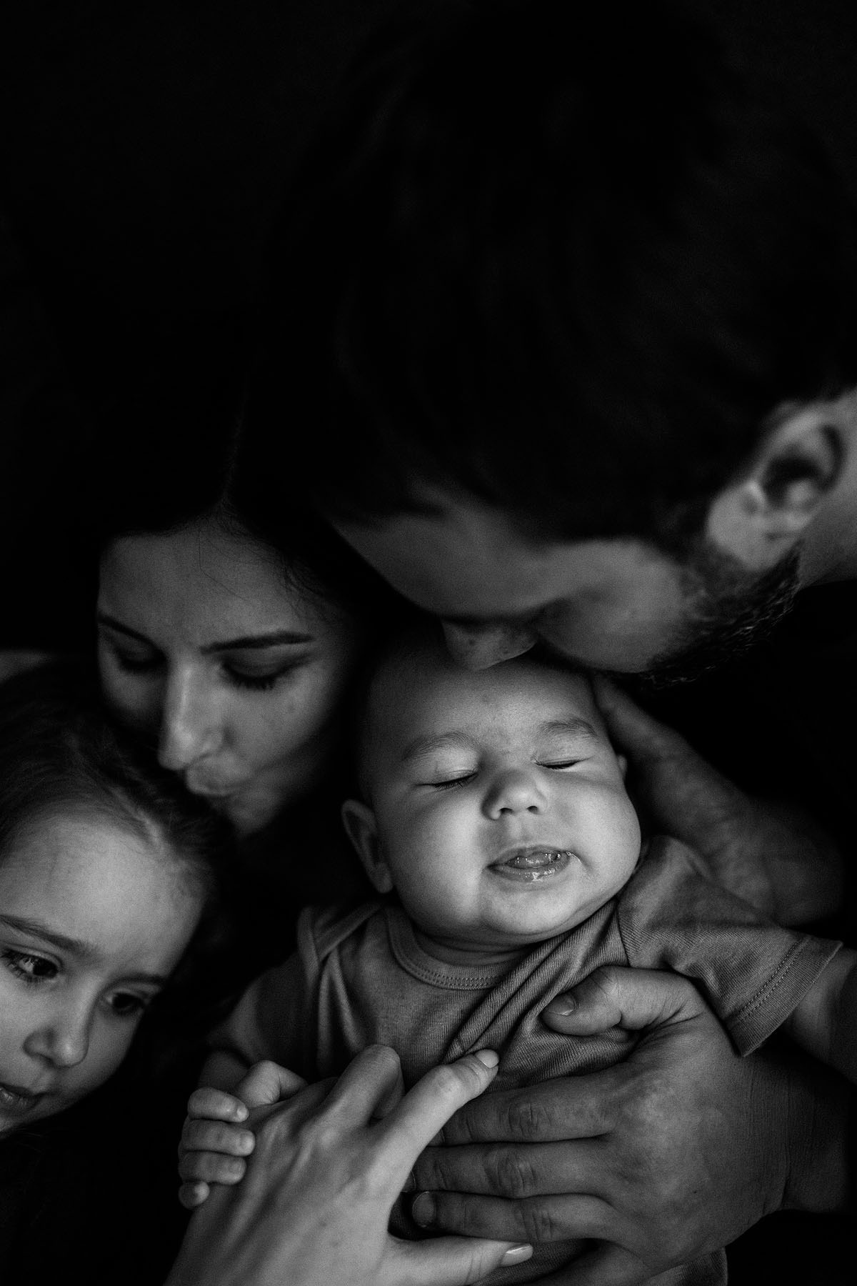 Фотосессия для новорожденных Москва Нью борн фотосессия в Москве. Любовь Кузнецова — семейный и детский фотограф в Москве