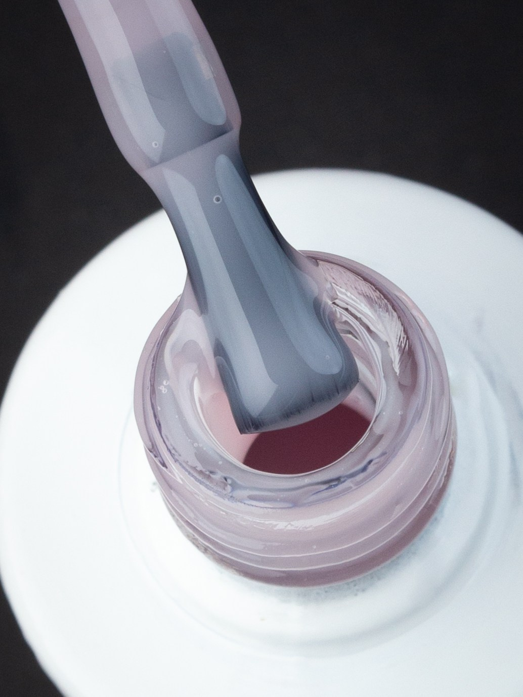 Kira на чёрном. Александр Стряпунин — предметный фотограф в Улан-Удэ