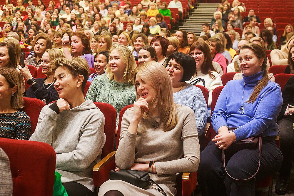 Стендап Ольги Савельевой «Всё обязательно наладится». Детский и семейный фотограф, фотограф мероприятий Нижний Новгород