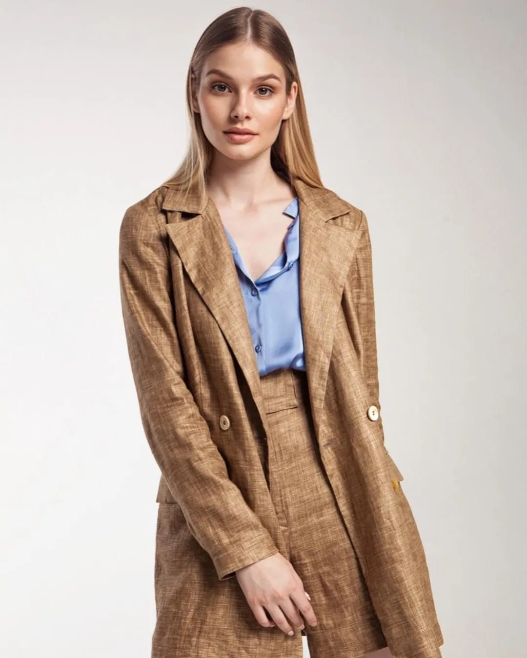 Мария, 40-42 р-р, 175 см. KED Production — продакшн из СПб. Создаём фото, видео и контент, который помогает брендам и селлерам продавать больше