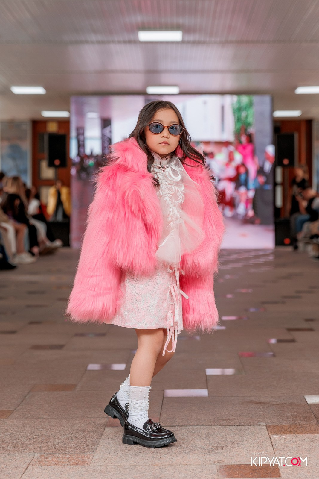 JUNIOR FASHION SHOW. КИПЯТКОМ АЛМАТЫ!