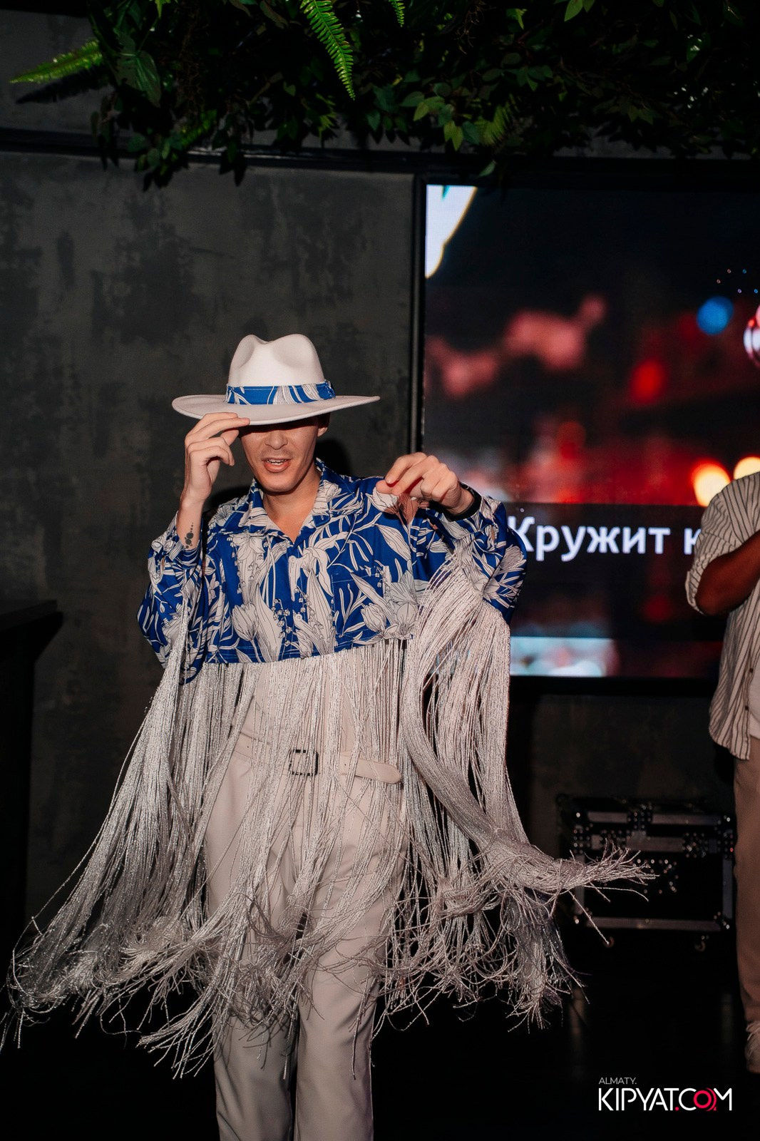 ДОРОГАЯ, Я НЕ ПИЛ. КИПЯТКОМ АЛМАТЫ!